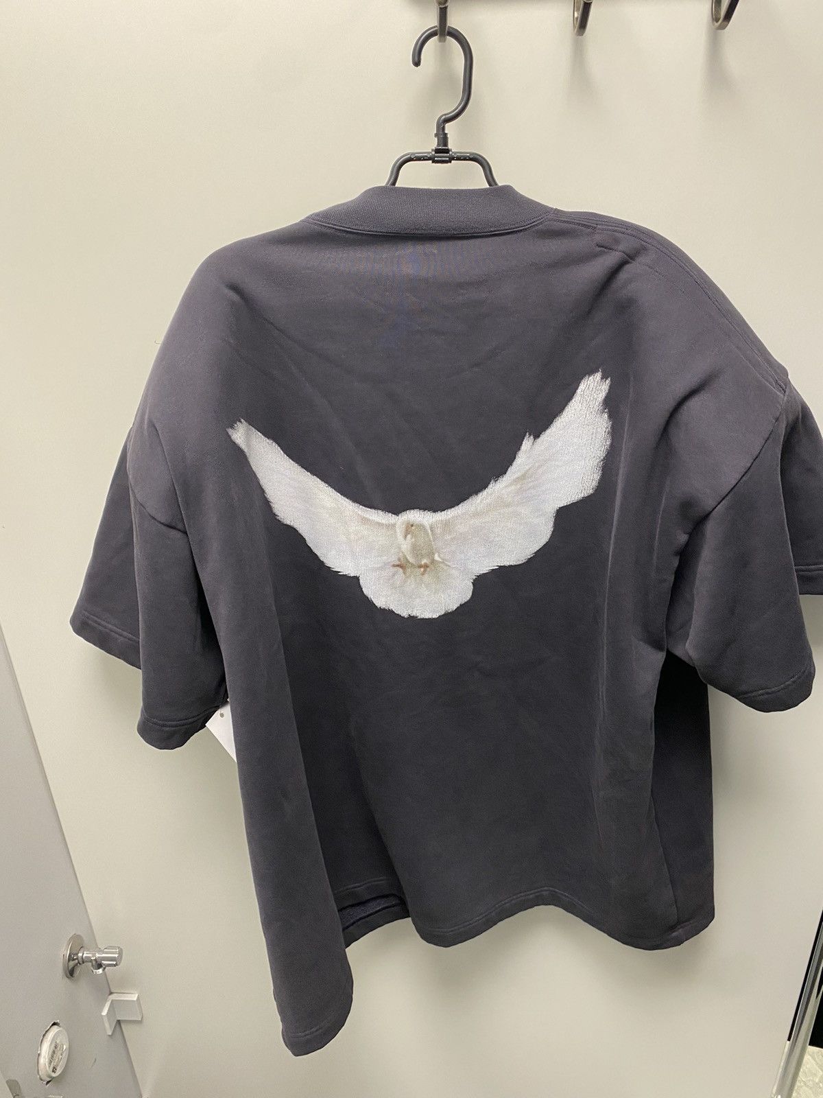 Gap × Kanye West YGEBB Dove Marketing Sample Shoulder Pads Tee Size US XL / EU 56 / 4 - 3 Thumbnail