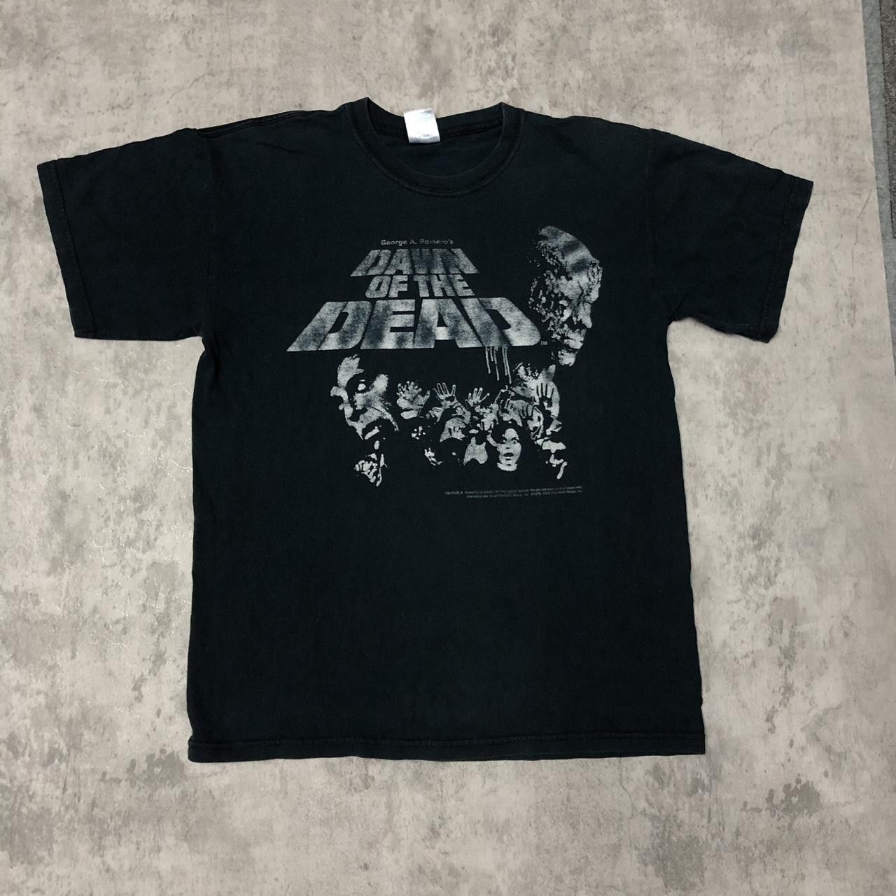 Gildan Dawn of the Dead graphic tee #horror #retro Size US M / EU 48-50 / 2 - 1 Thumbnail