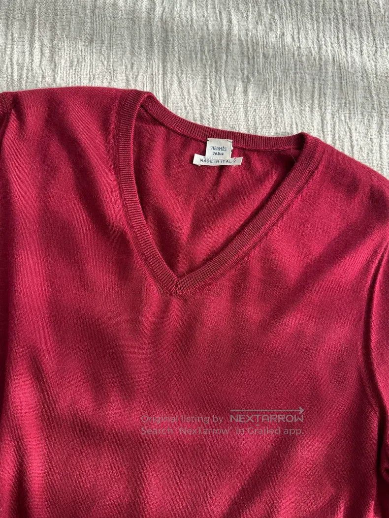 Hermes Hermes V-neck cashmere knit top, red Size XS / US 0-2 / IT 36-38 - 5 Thumbnail