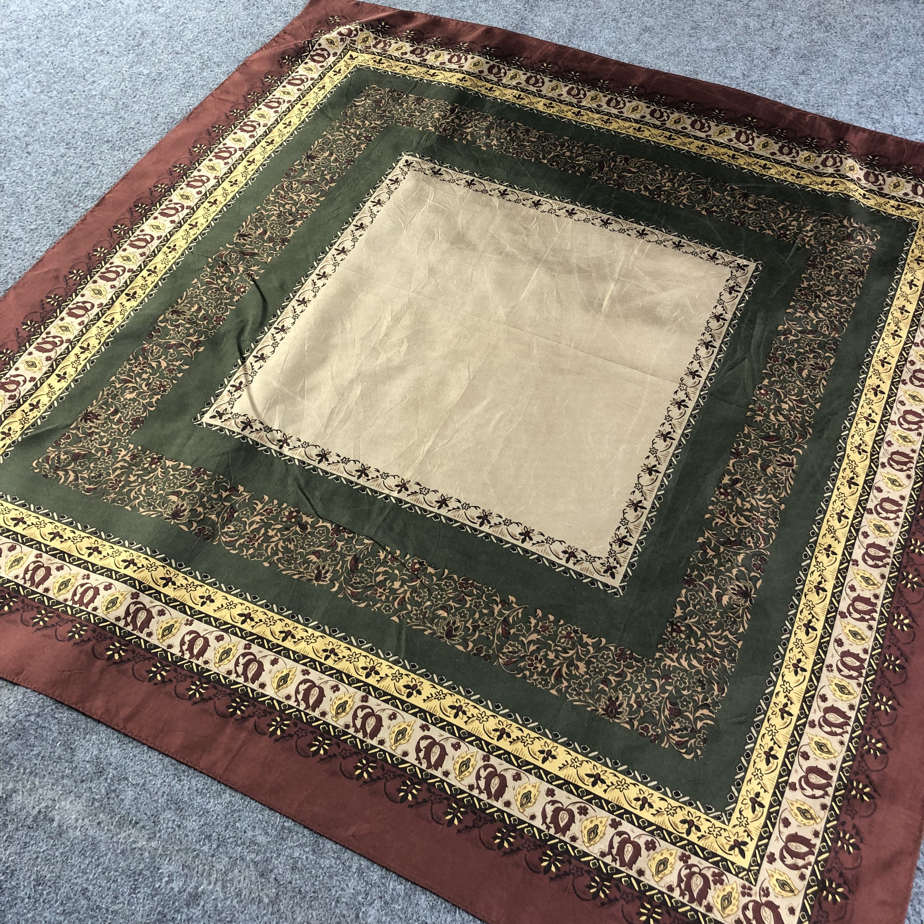 Japanese Brand Luxury Design Silk Scarf M811 Size ONE SIZE - 2 Thumbnail