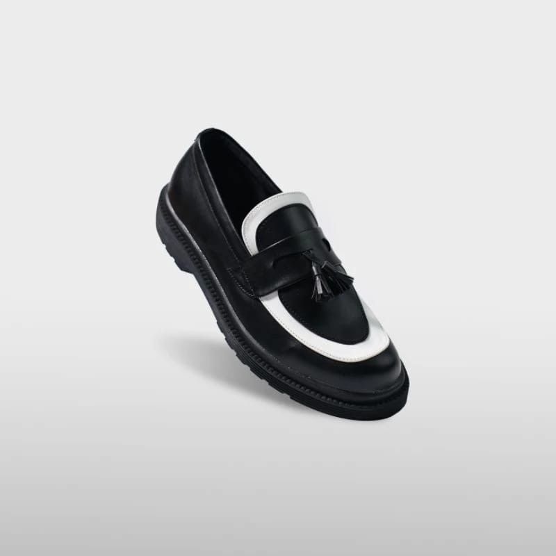 Designer Mens Combi Tassel Loafer Black White Size US 11 / EU 44 - 2 Thumbnail