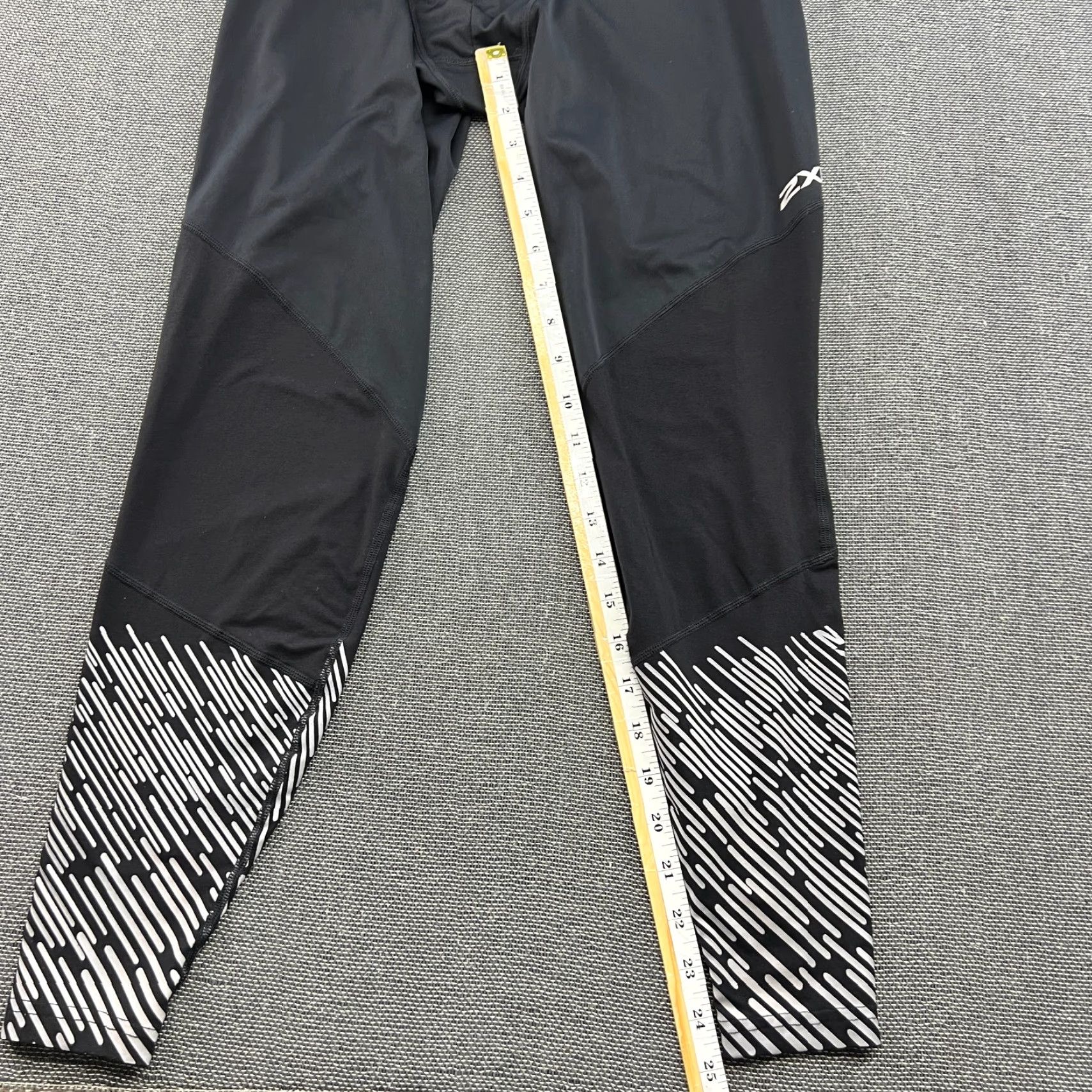 2XU 2XU Wind Defence Mens Compression Pants Sz M Running Sport Black Tights Athletic Size US 31 - 7 Thumbnail