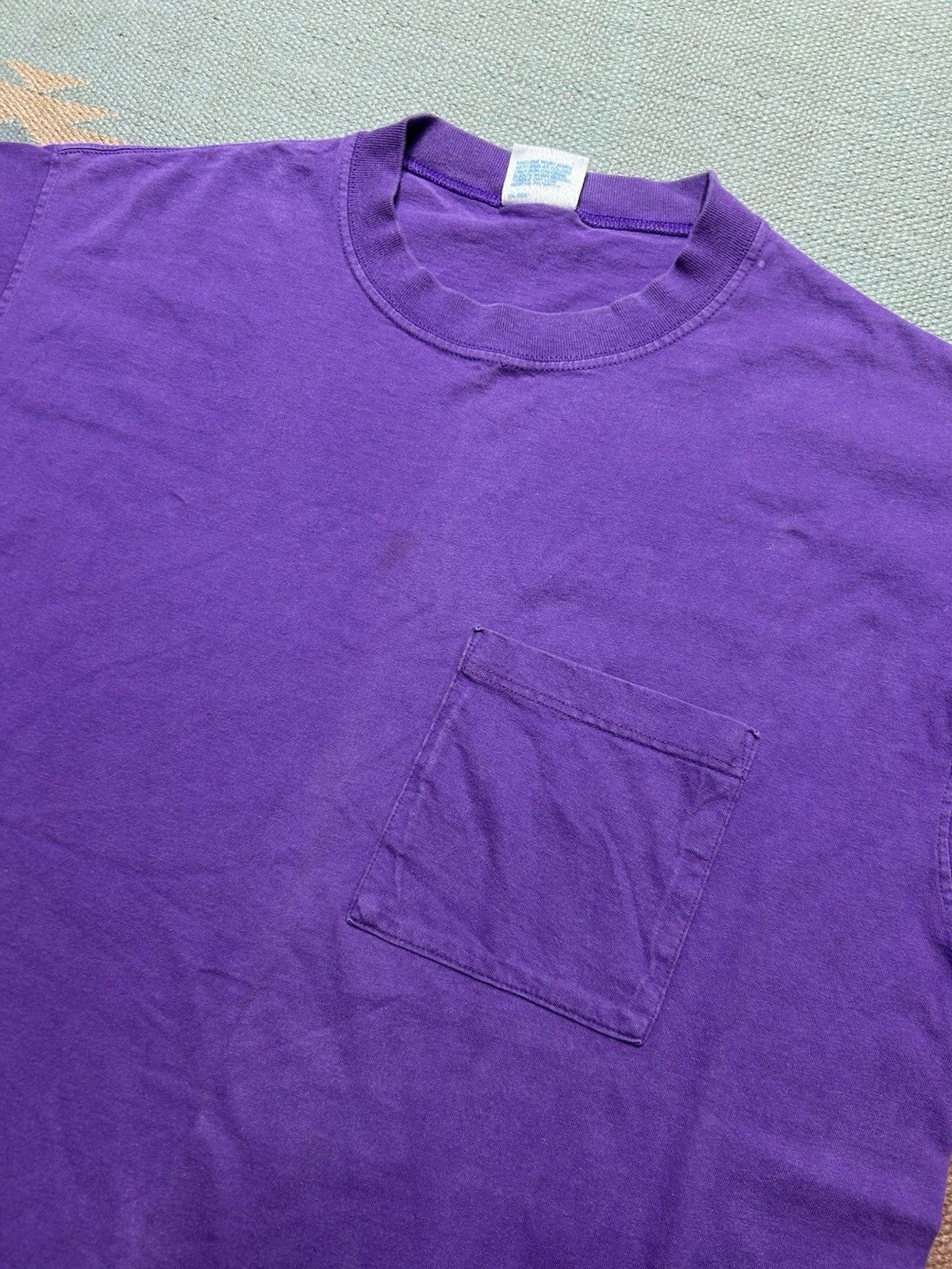 Vintage Vtg 90s pocket t shirt blank plum cheetah cotton USA large Size US L / EU 52-54 / 3 - 2 Thumbnail