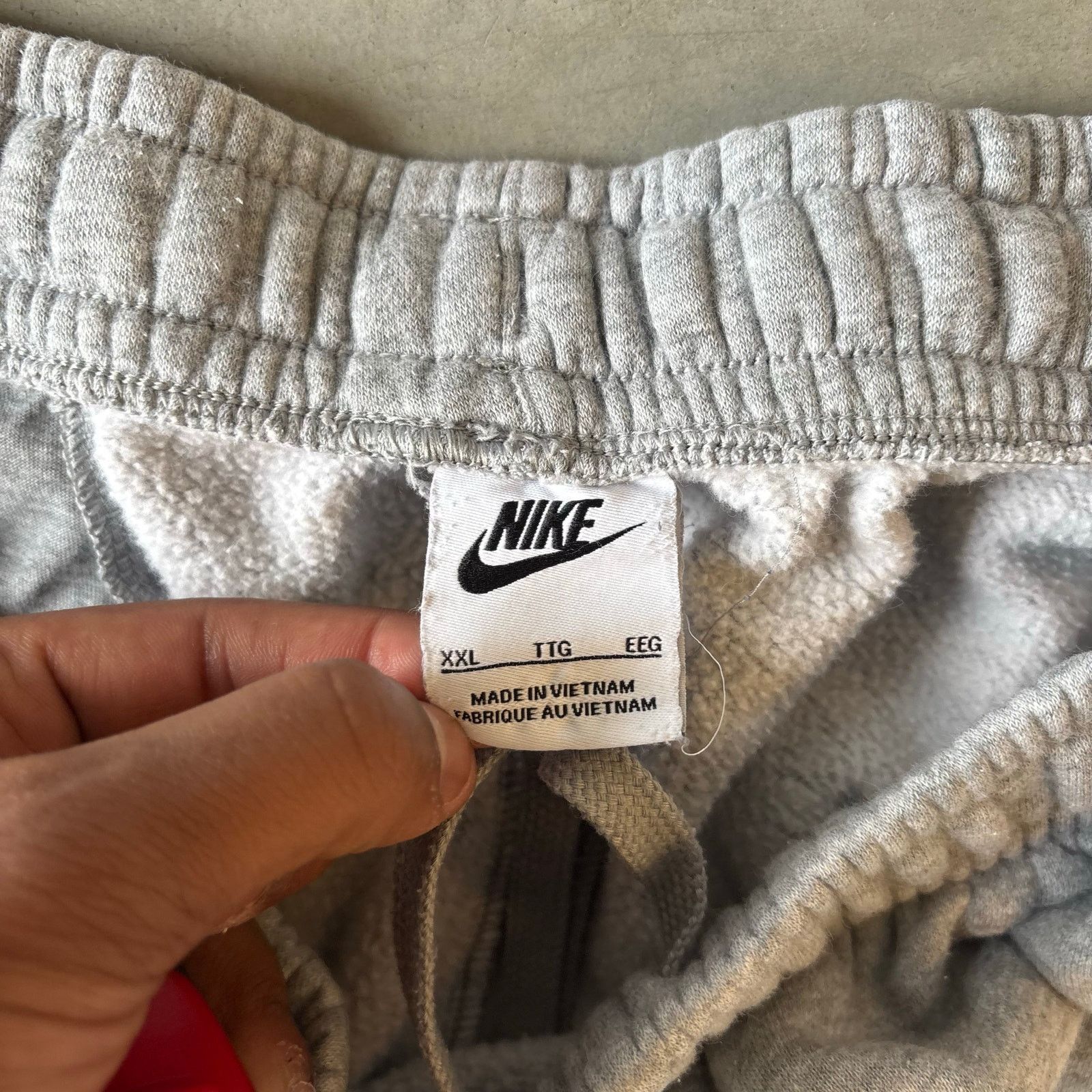 Nike vintage grey nike sweatpants Size US 36 / EU 52 - 5 Thumbnail
