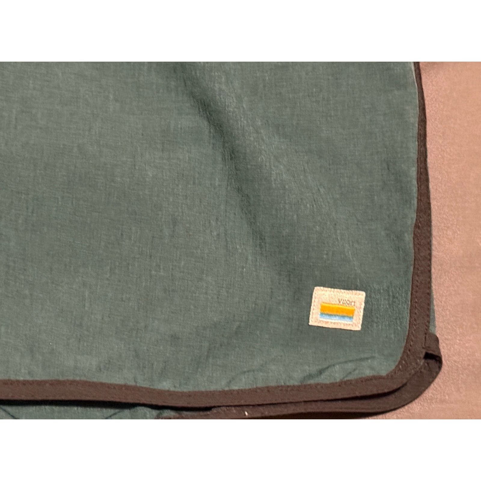 Vuori Vuori Banks Shorts 7.5" Inseam Green XXL Athletic Pockets Drawstring Size US 39 - 3 Thumbnail