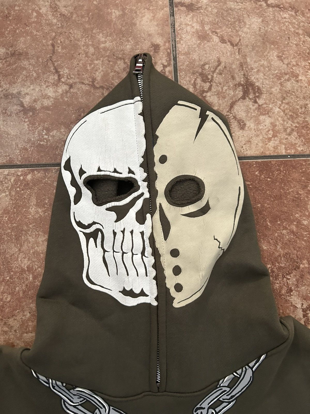 Warren Lotas Warren Lotas hockey mask Zip up size XL clean! Size US XL / EU 56 / 4 - 4 Thumbnail
