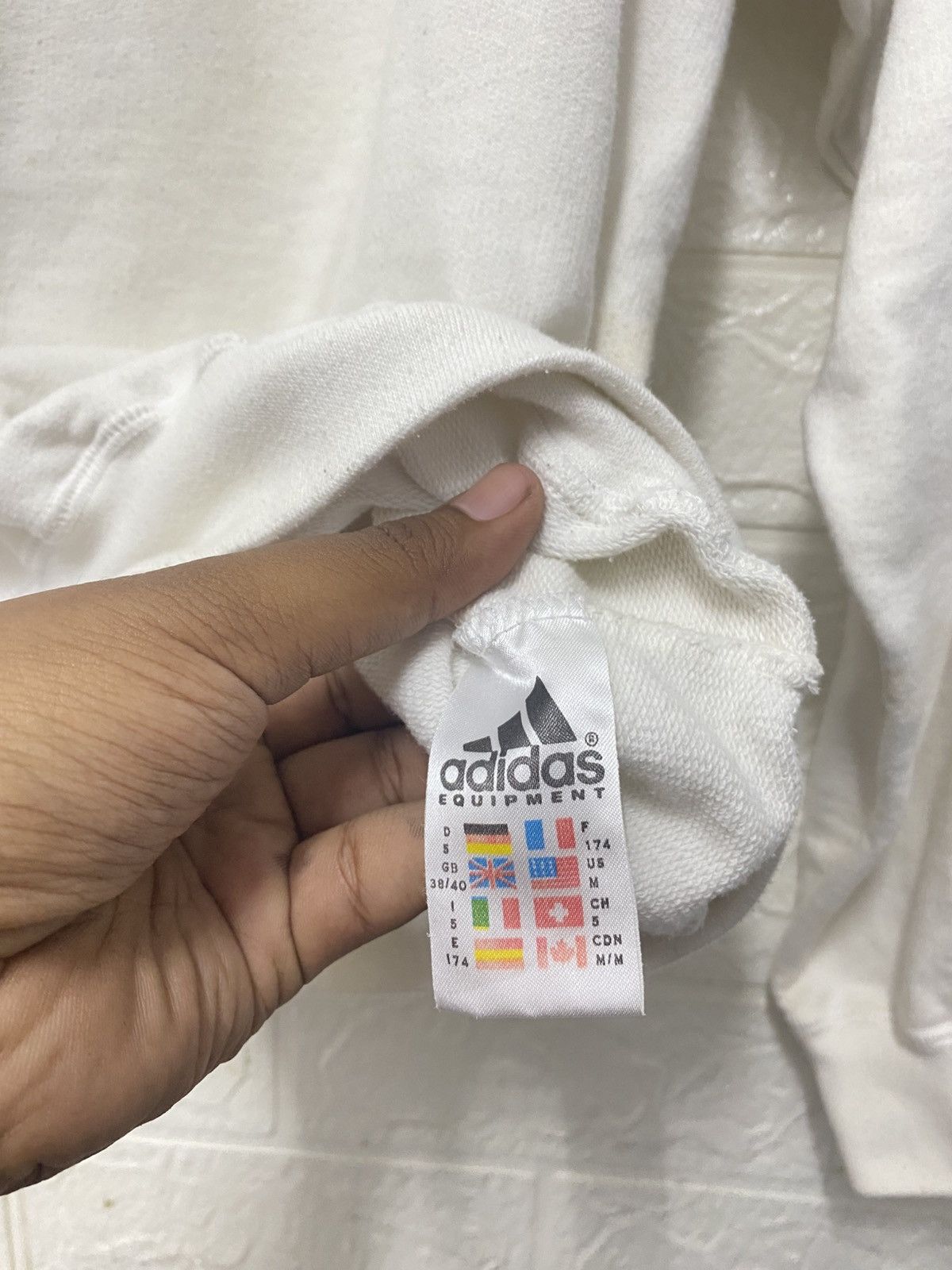 Adidas VINTAGE 90s ADIDAS EQUIPMENT CREWNECK Size US M / EU 48-50 / 2 - 7 Thumbnail