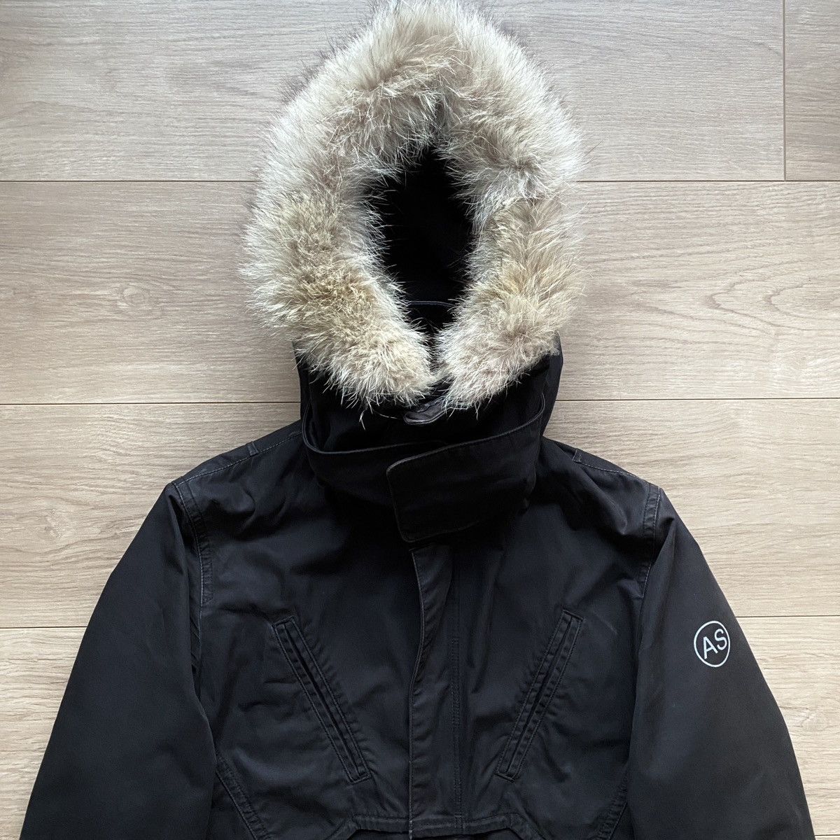 Undercover A/W 2011 Undercover “Antidevil Security” Fur Hooded Parka Size US M / EU 48-50 / 2 - 3 Thumbnail