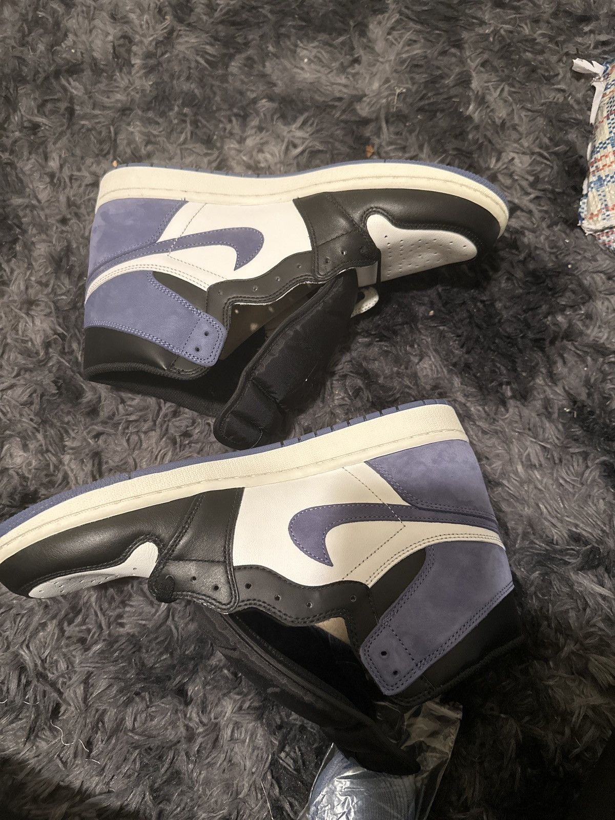 Nike Air Jordan retro 1 blue moon Size US 11 / EU 44 - 2 Thumbnail