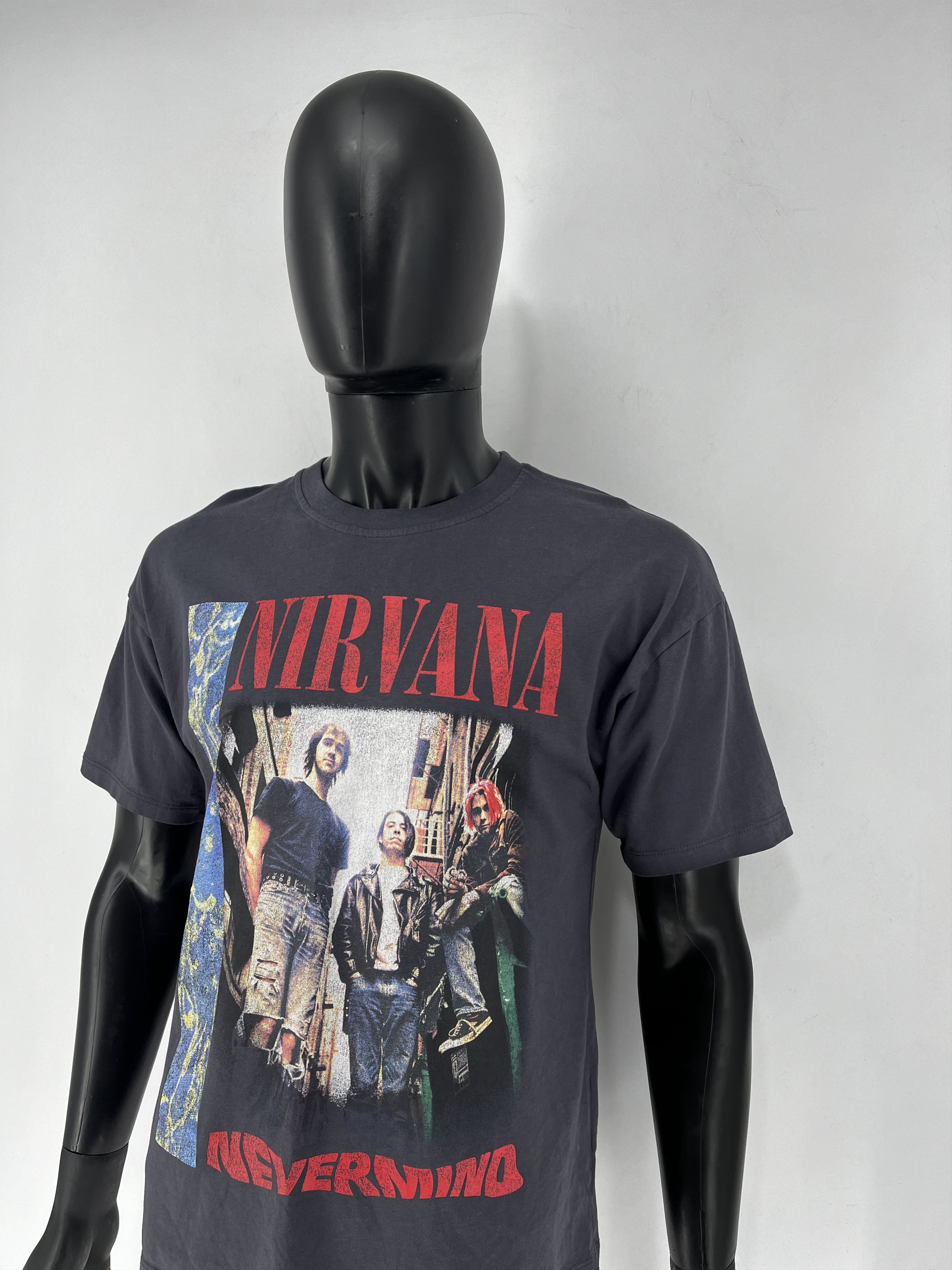 Band Tees × Vintage Vintage Y2K Nirvana Kurt Cobain Tee Print Band Tour Rock Size US XS / EU 42 / 0 - 8 Thumbnail
