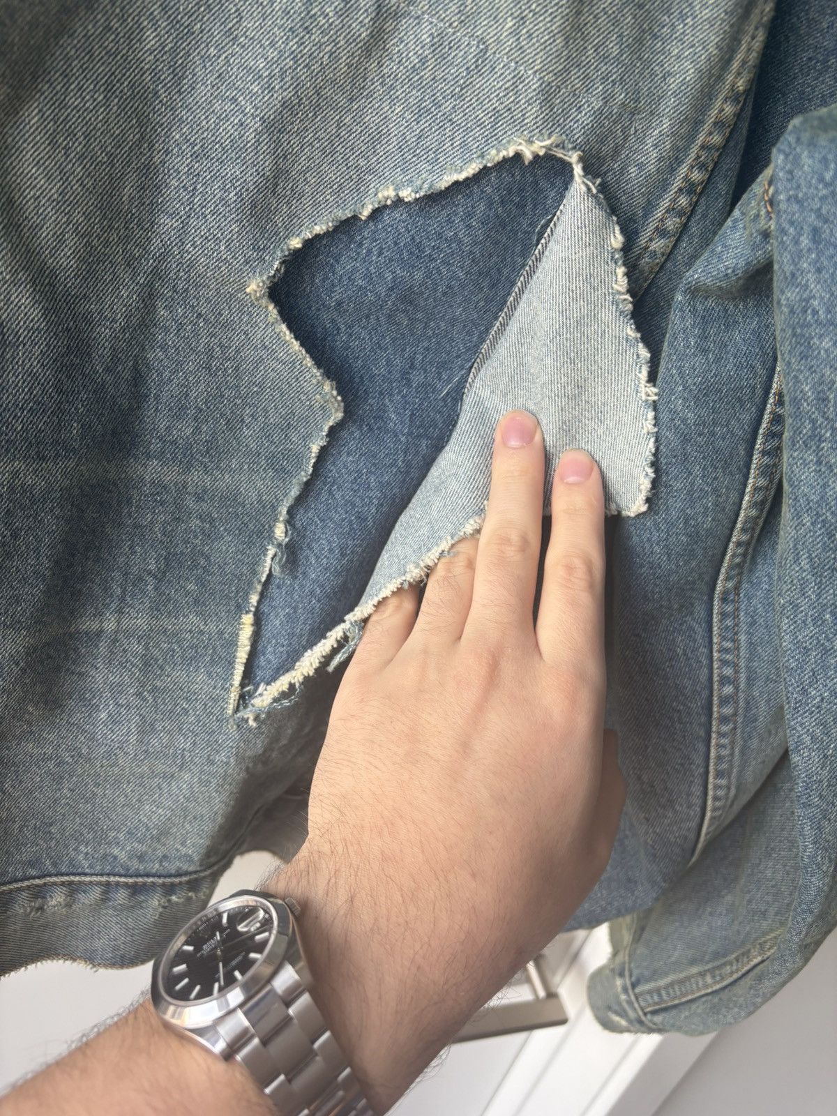 Balenciaga Balenciaga Destroyed Denim Jacket Size US XXL / EU 58 / 5 - 11 Thumbnail