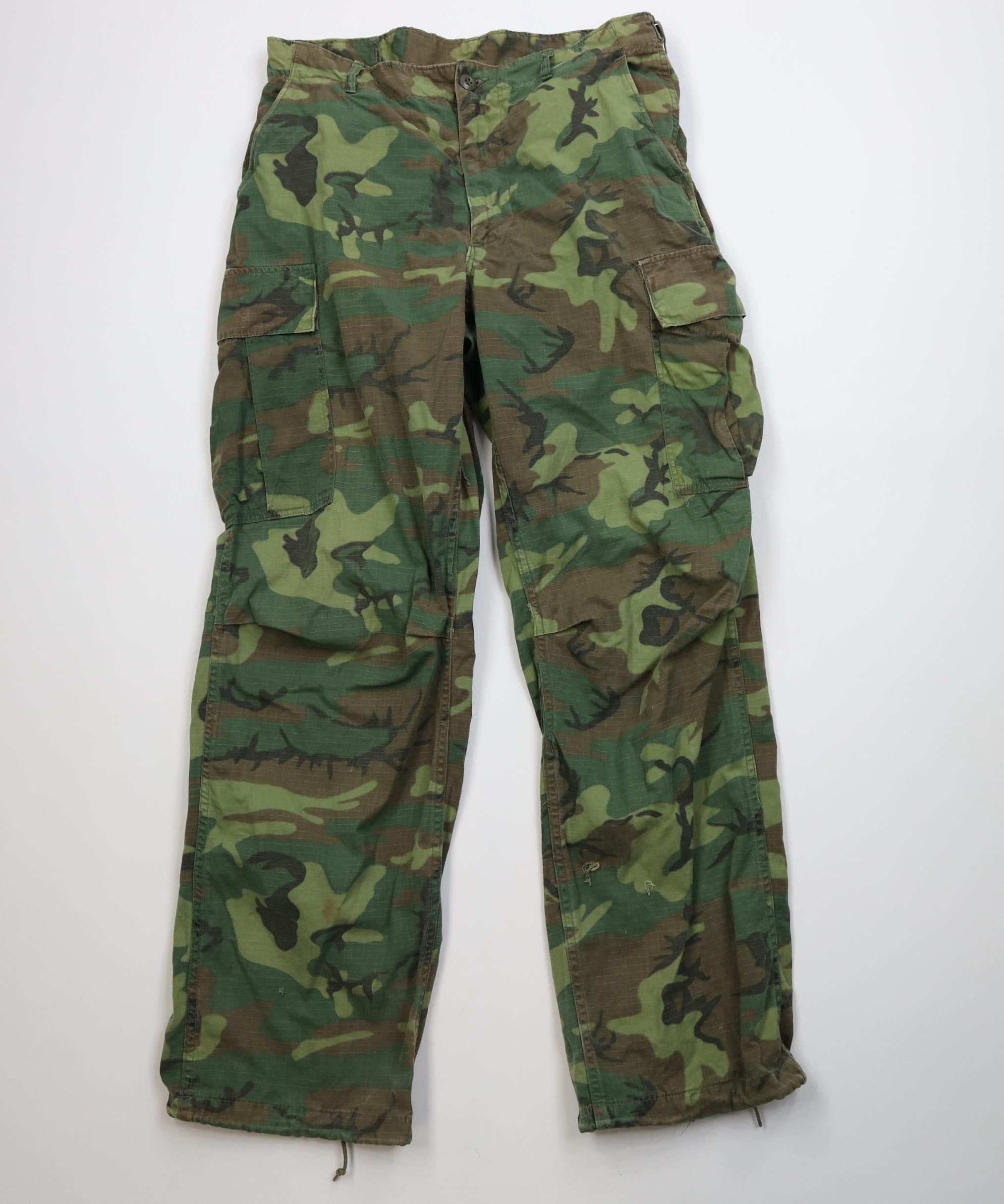 Vintage Vintage 60s Vietnam War Poplin Class 2 Ripstop Cargo Pants Size US 34 / EU 50 - 1 Thumbnail
