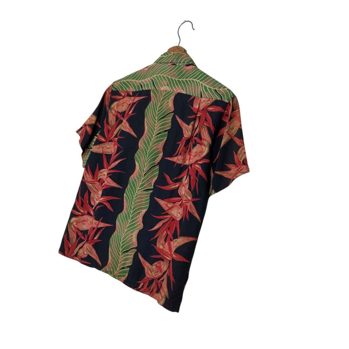 Toyo Enterprises 🔥VINTAGE HAWAIIAN SHIRT BUTTON SUN SURF 100% RAYON Size US XS / EU 42 / 0 - 12 Thumbnail