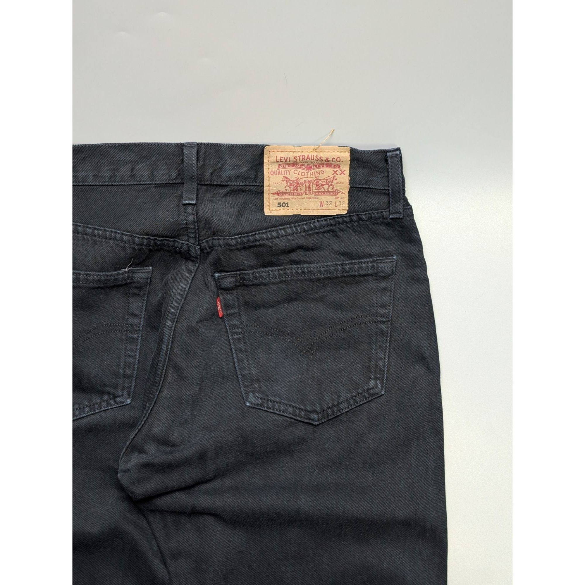 Levi's Vintage Clothing Levi's 501 Vintage Black Denim Jeans Pants (Y1076) Size US 32 / EU 48 - 9 Thumbnail
