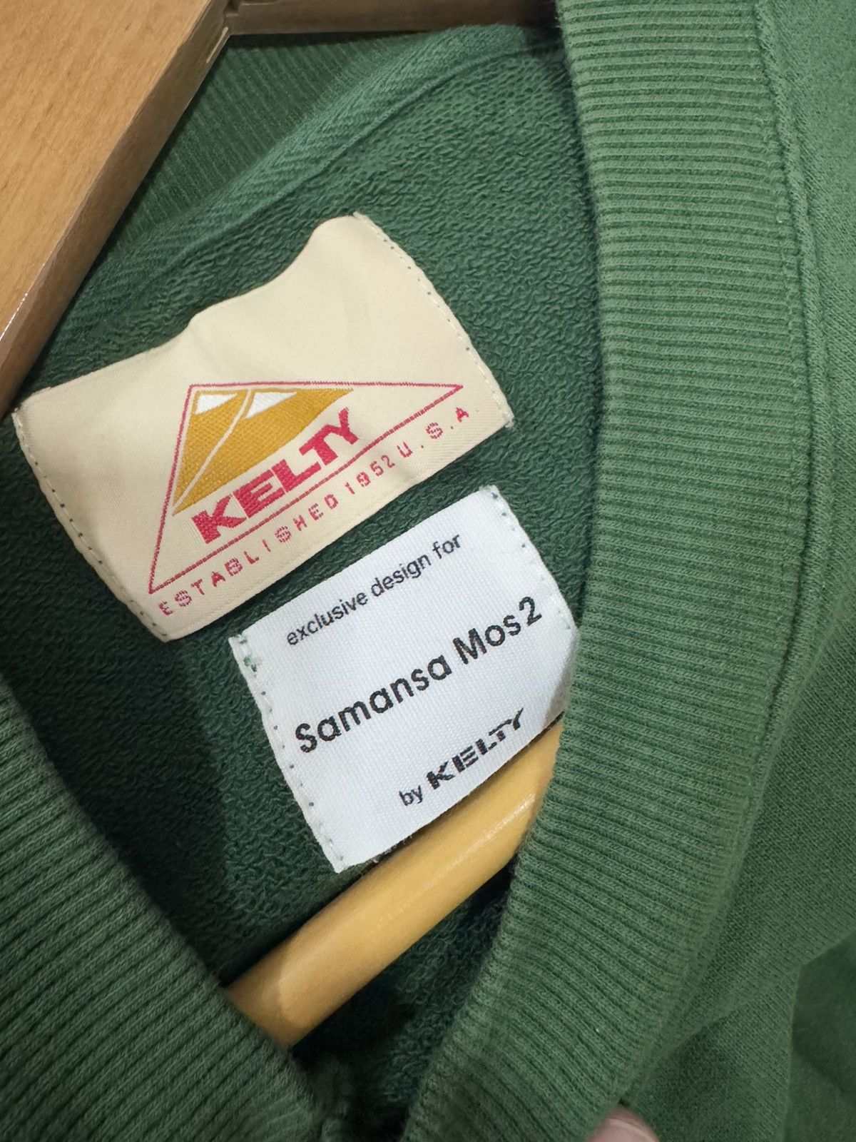 Kelty × Vintage Vintage Samansa Mos 2 by Kelty cropped Sweathirt Size US L / EU 52-54 / 3 - 5 Thumbnail