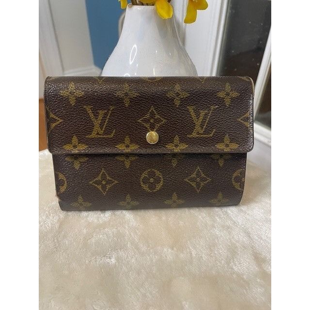 Louis Vuitton Louis Vuitton Monogram Porte Tresor Etui Papiers Trifold Wal Size ONE SIZE - 1 Thumbnail