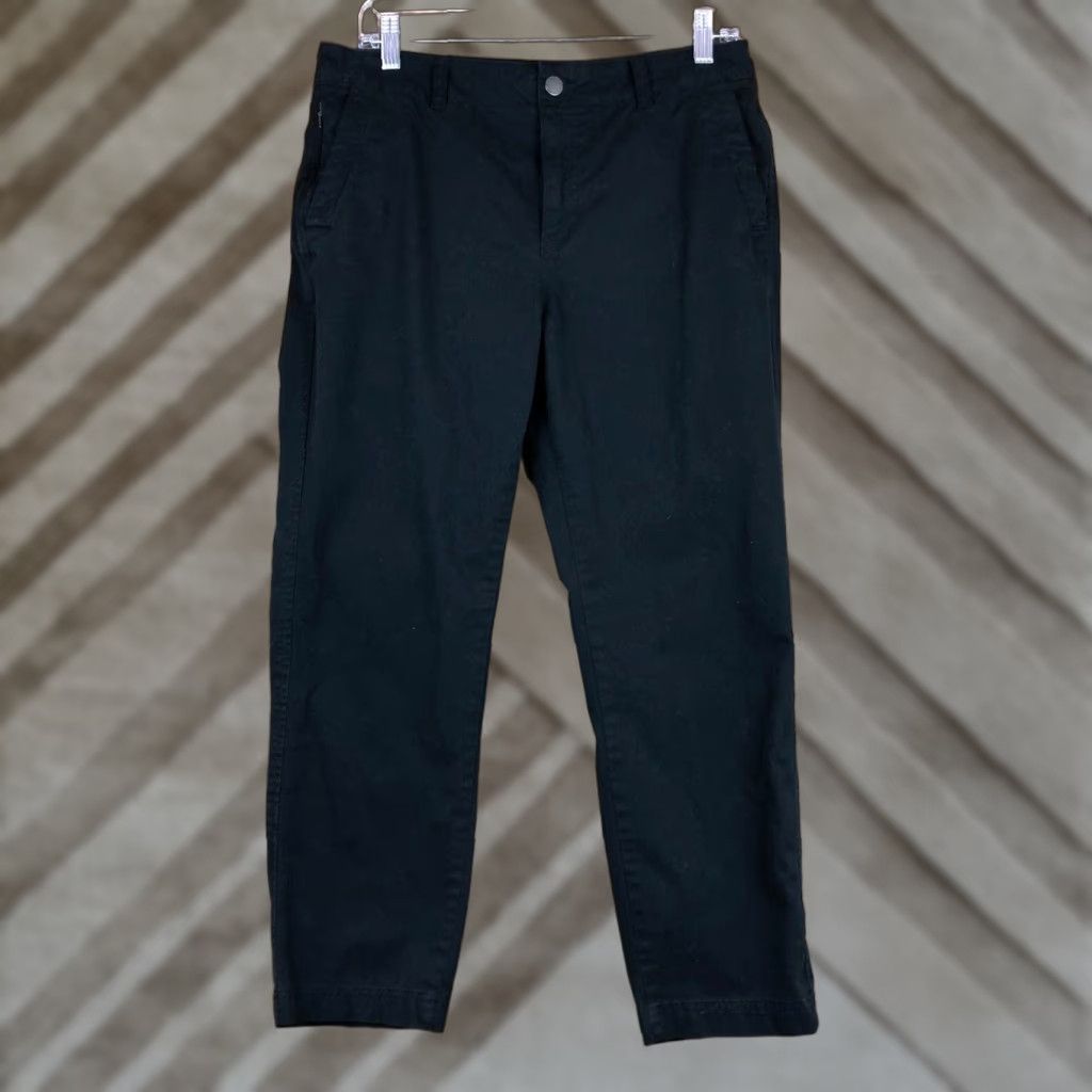 Eddie Bauer Eddie Bauer Womens Pants Capri Black Twill Zip Button Pockets 8 Capris Straight Relaxed Regular Size 31" - 1 Thumbnail