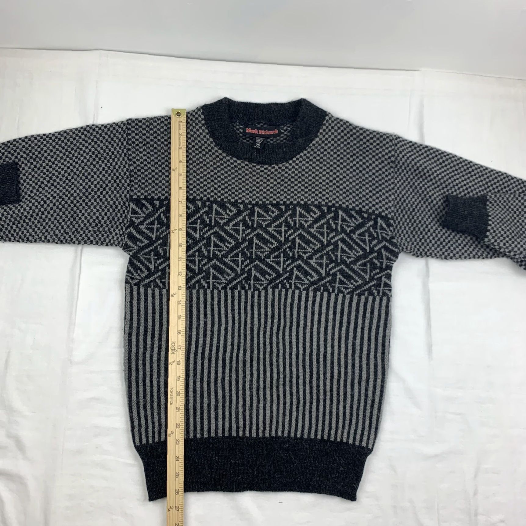 Vintage VINTAGE Mark Richards Sweater Adult Medium Knit Gray Black Crewneck 90s Mens Pullover Wool-free 90s Theme Size US M / EU 48-50 / 2 - 4 Thumbnail