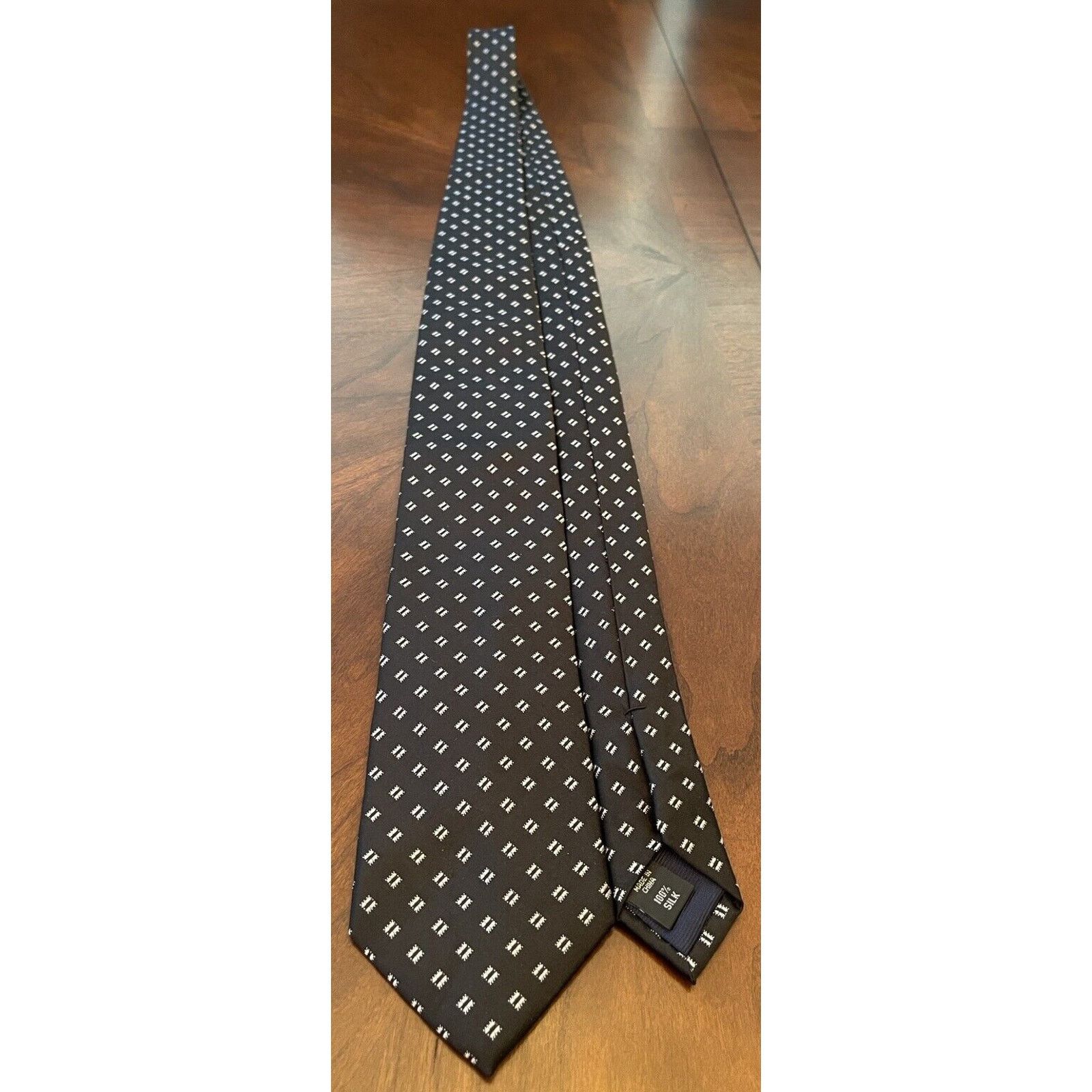 Michael Kors Michael Michael Kors Black Gray 100% Silk Made In China Size ONE SIZE - 3 Thumbnail