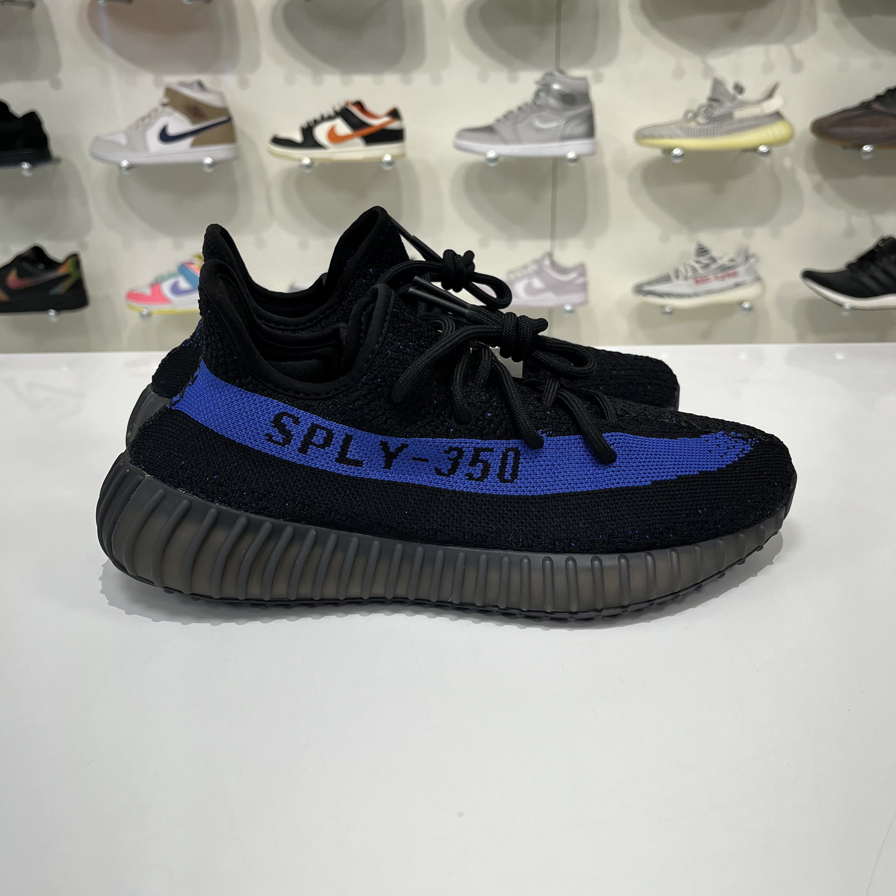 Adidas Adidas Yeezy Boost 350 V2 Dazzling Blue Size US 7 / EU 40 - 5 Thumbnail
