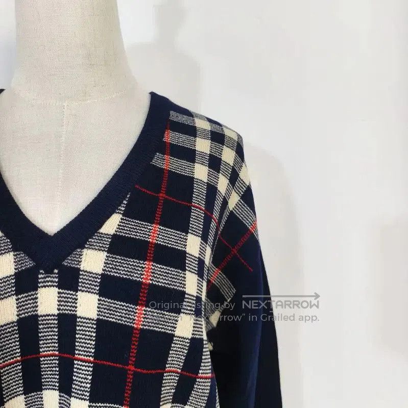 Burberry Burberry Navy Wool Plaid Long Sleeve Knit Sweater. Size M / US 6-8 / IT 42-44 - 3 Thumbnail