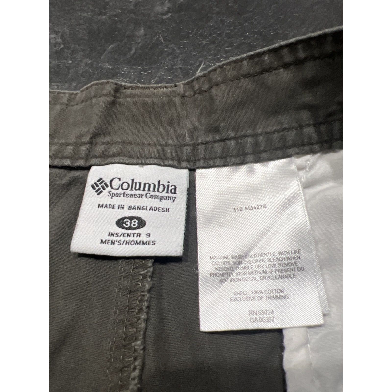Vintage Columbia Cargo Shorts Mens 38W 9L Green Gray Outdoor Pockets Cotton Button Flat Front Regular Inseam 9in Size US 38 / EU 54 - 3 Thumbnail