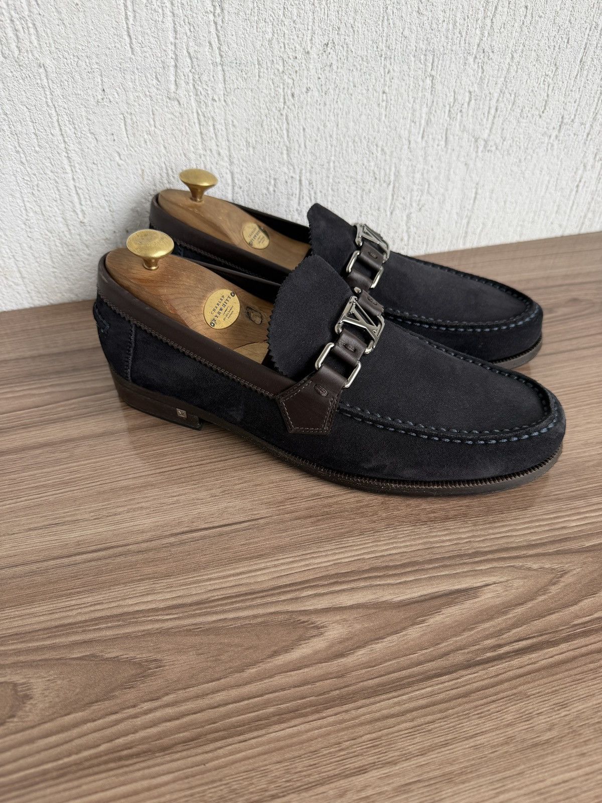 Louis Vuitton Suede major loafers Size US 7.5 / EU 40-41 - 2 Thumbnail
