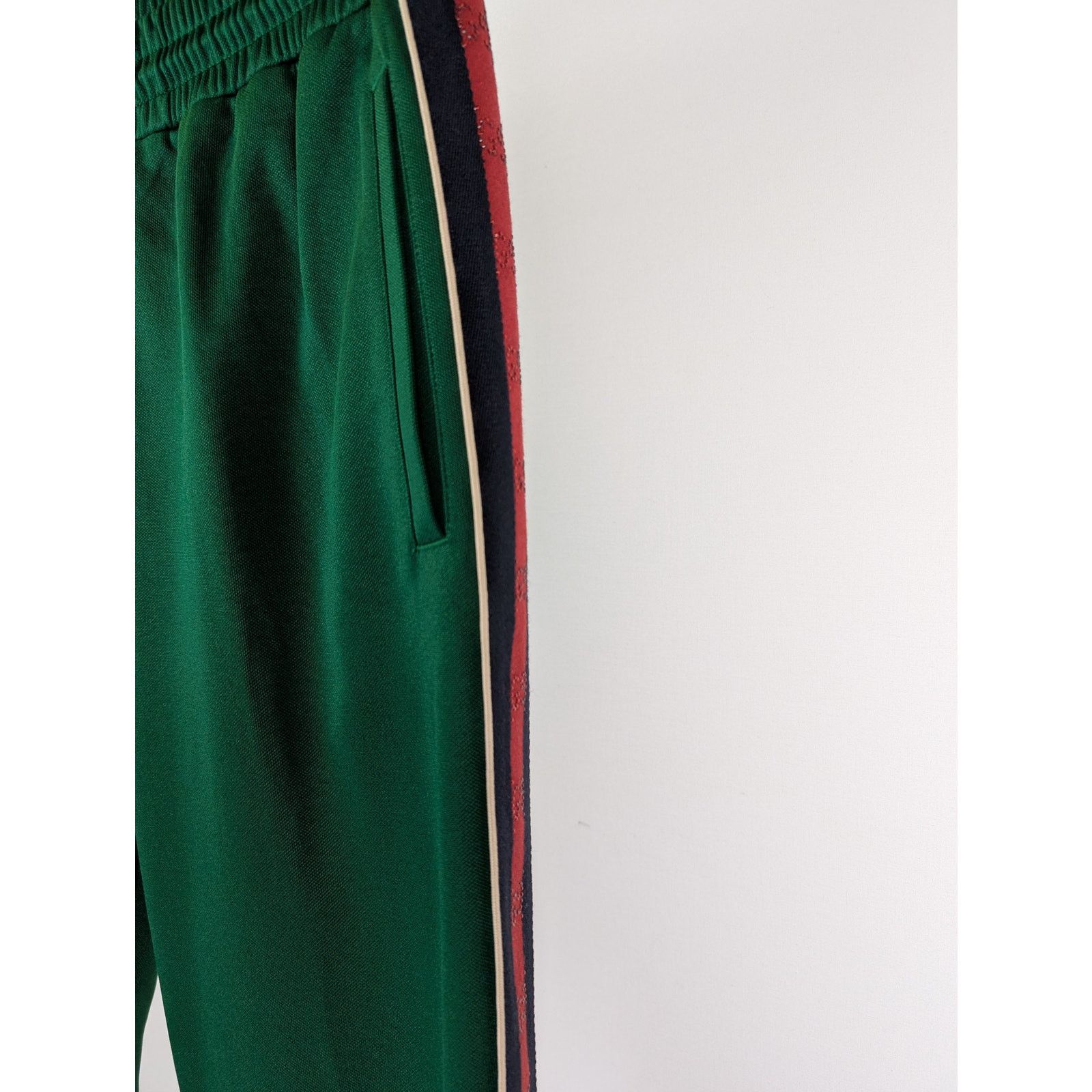 Gucci o1rshd1 Track Pants With GG Bejewled Trim Detail in Green Size US 32 / EU 48 - 4 Thumbnail