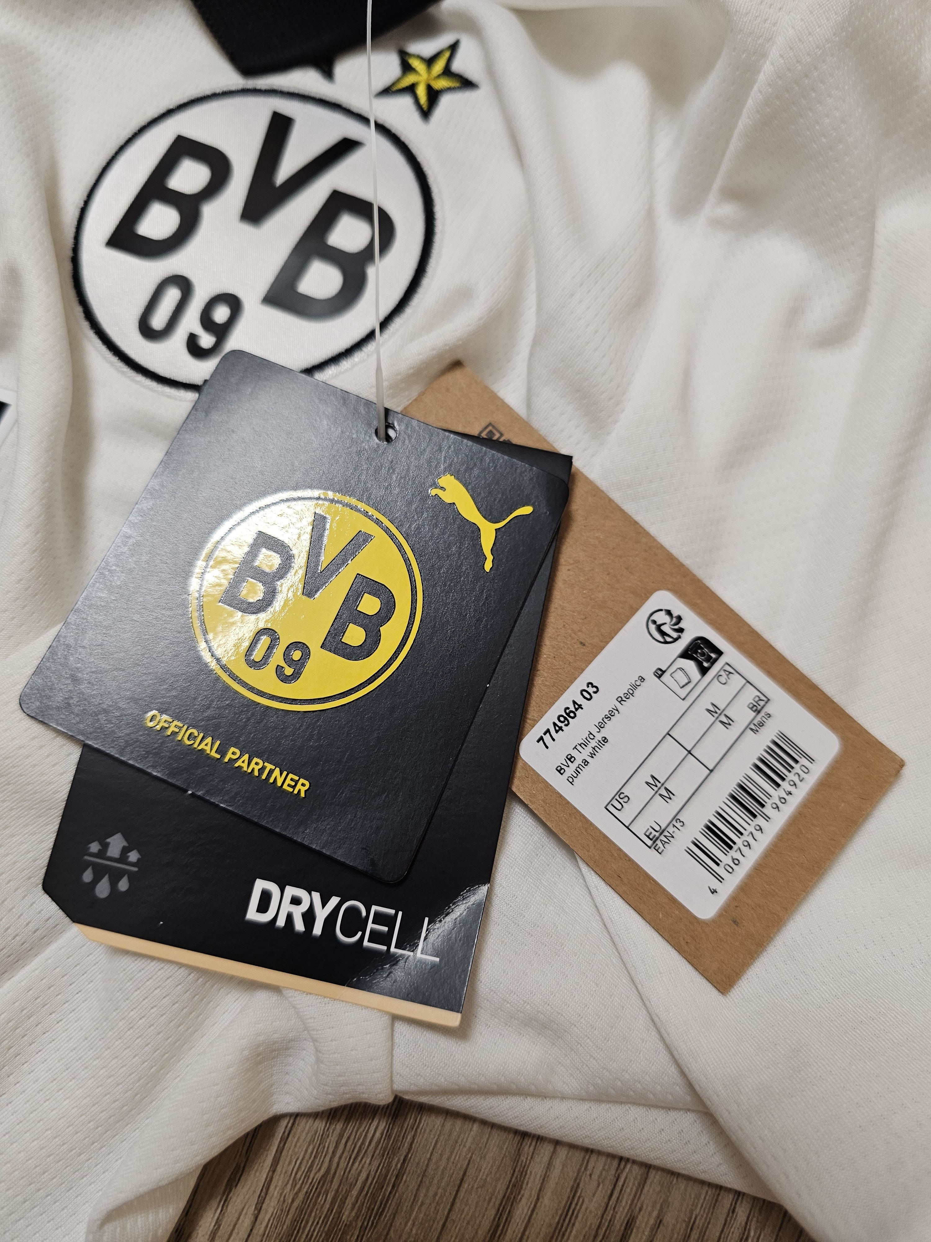 Puma BORUSSIA DORTMUND 2024 2025 THIRD FOOTBALL SOCCER JERSEY Size US M / EU 48-50 / 2 - 7 Thumbnail