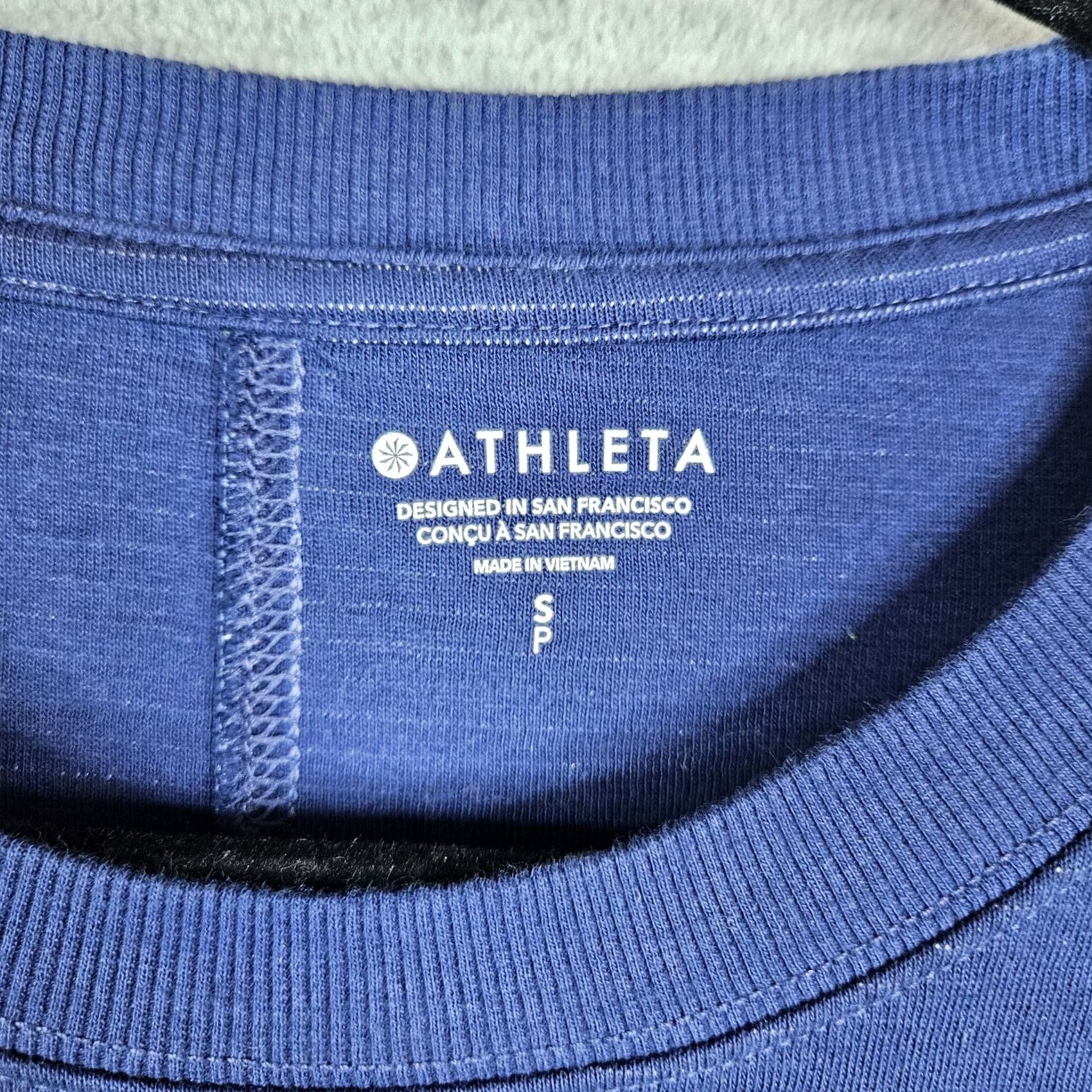Athleta Athleta Sweatshirt Women S Blue Tie Dye Crew Neck Pullover Fleece Logo All Seasons Size S Size S / US 4 / IT 40 - 6 Thumbnail