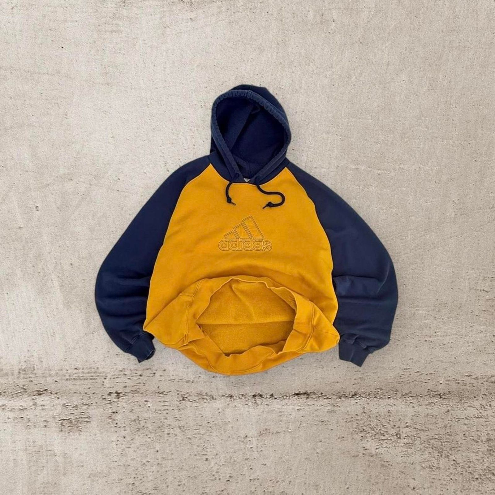 Adidas Baggy y2k adidas bloke two tone hoodie Size US XL / EU 56 / 4 - 1 Thumbnail