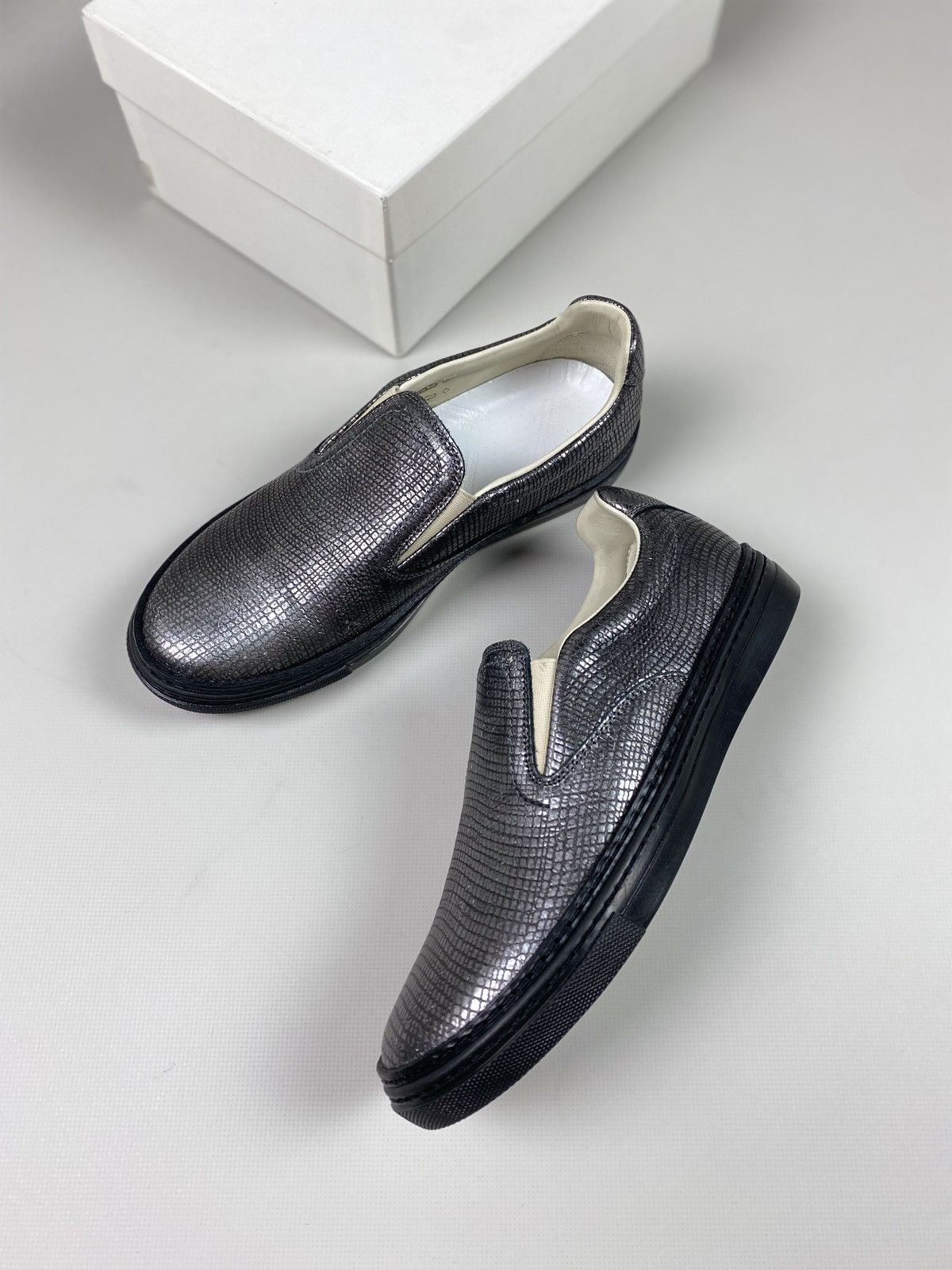 Maison Margiela New! Maison Margiela ladies slip on meds shoes size 37.5 Size US 7.5 / IT 37.5 - 19 Thumbnail
