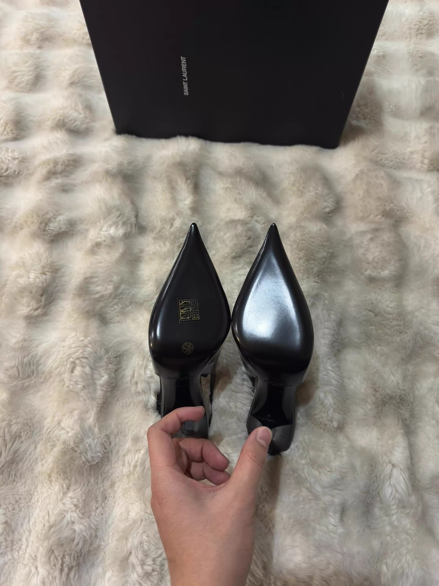 Saint Laurent Paris Saint Laurent Patent Leather Crystal Pointed Toe Pumps 37 Size US 6.5 / IT 36.5 - 6 Thumbnail