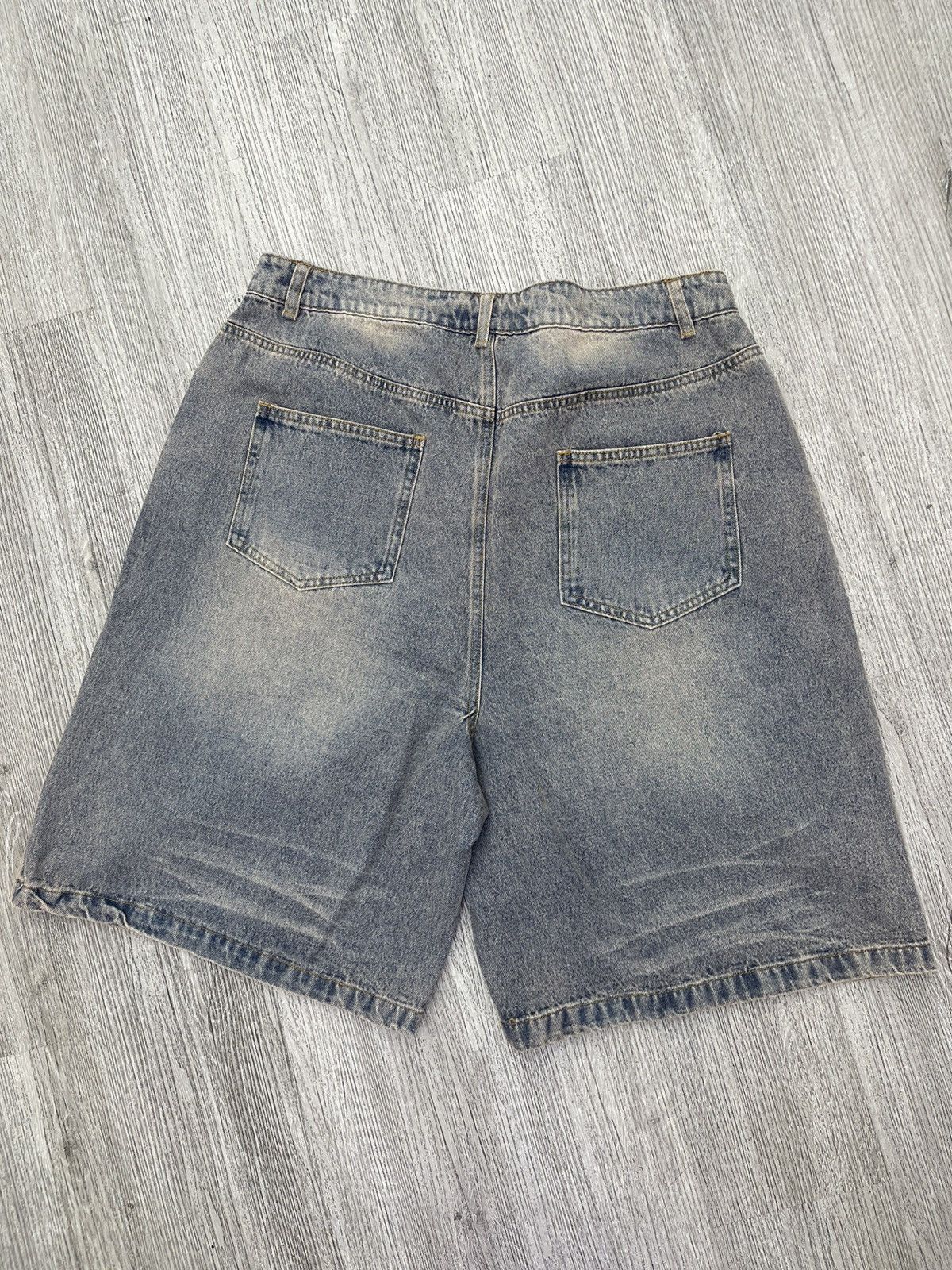 Vale Vale studded denim shorts logo blue Size US 32 / EU 48 - 2 Thumbnail
