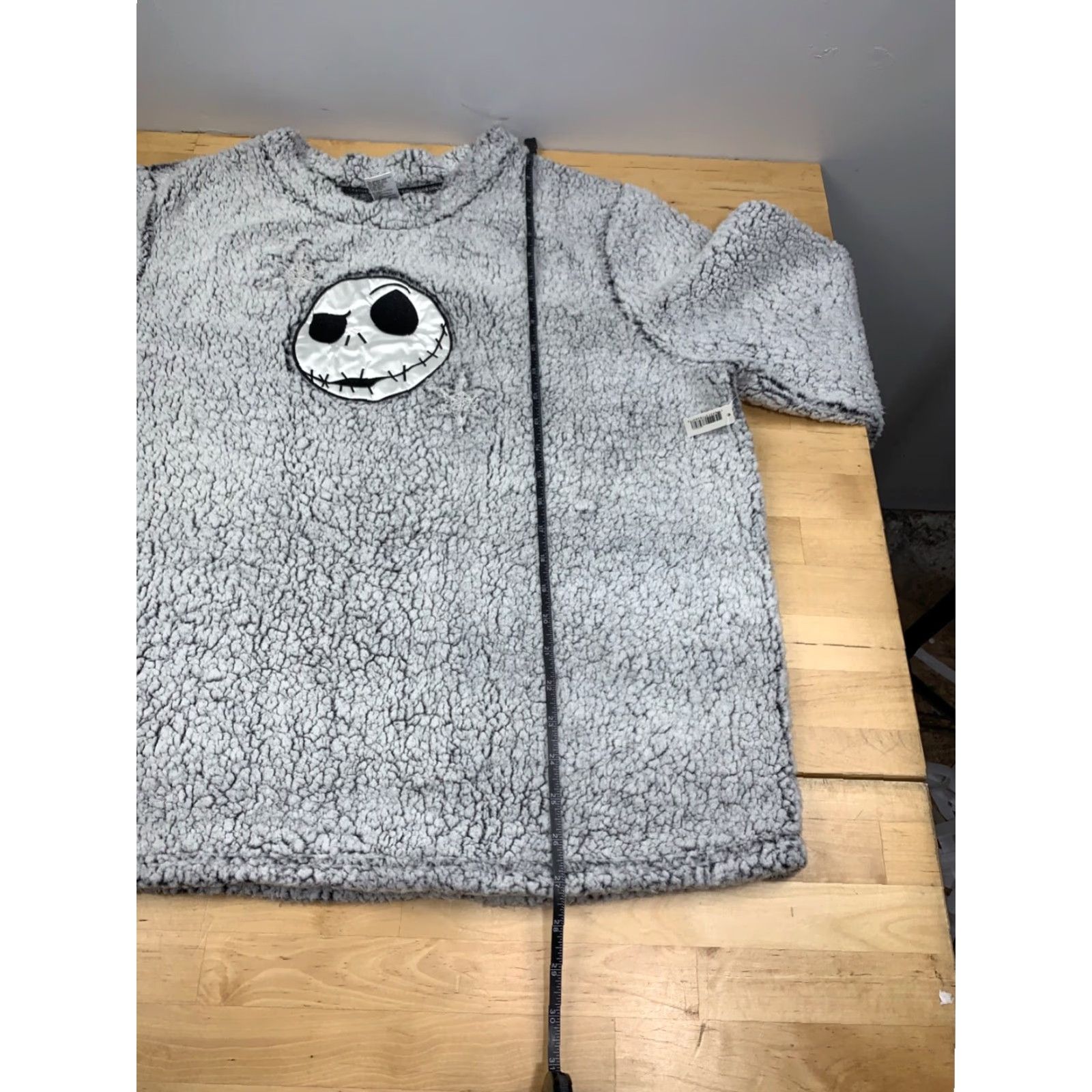 Disney VINTAGE Nightmare Before Christmas Sweatshirt Women’s 2XL Gray Disney Crew Neck Jack Skellington Pajama Top Size XXL / US 16-18 / IT 52-54 - 6 Thumbnail