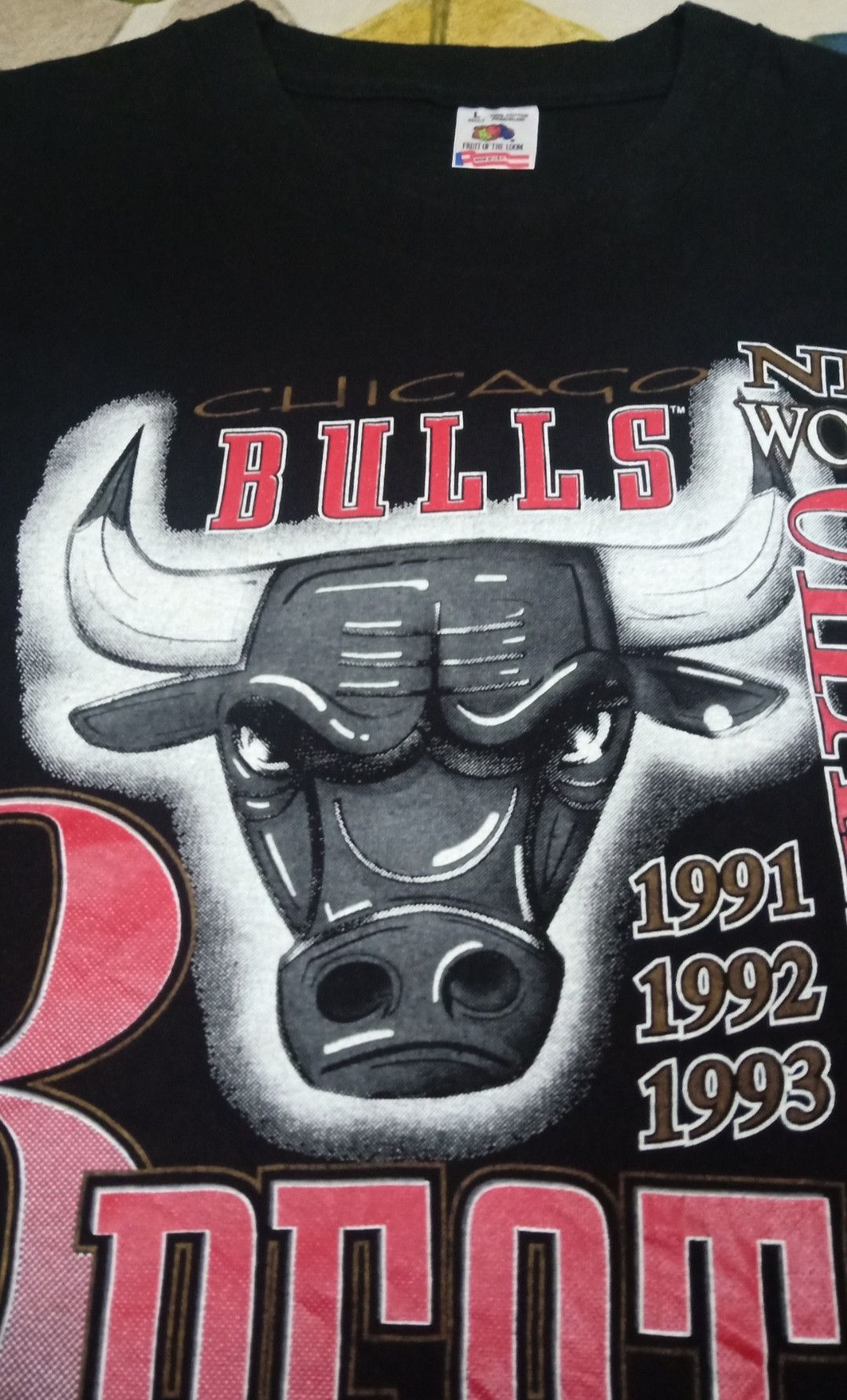 Fruit Of The Loom × NBA Vintage 90s Chicago Bulls 3 Peat NBA World Champions T-shirt Size US L / EU 52-54 / 3 - 5 Thumbnail