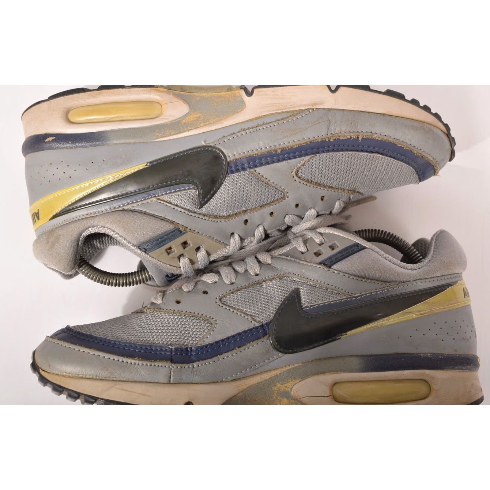 Nike Nike Air Max BW Vintage 2003 Sneakers 304880-041 Size US 10 Gray Men Distressed Rare Shoes Size US 9 / EU 42 - 5 Thumbnail