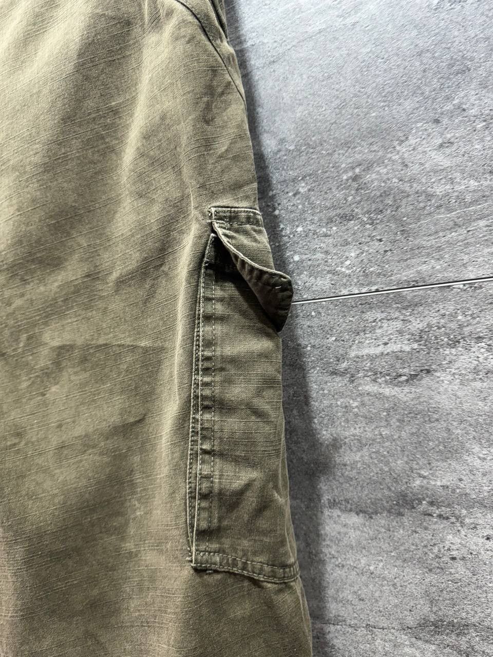Other Vintage Nike Cargo Shorts Khaki Distressed Travis Style Y2K Size US 34 / EU 50 - 13 Thumbnail