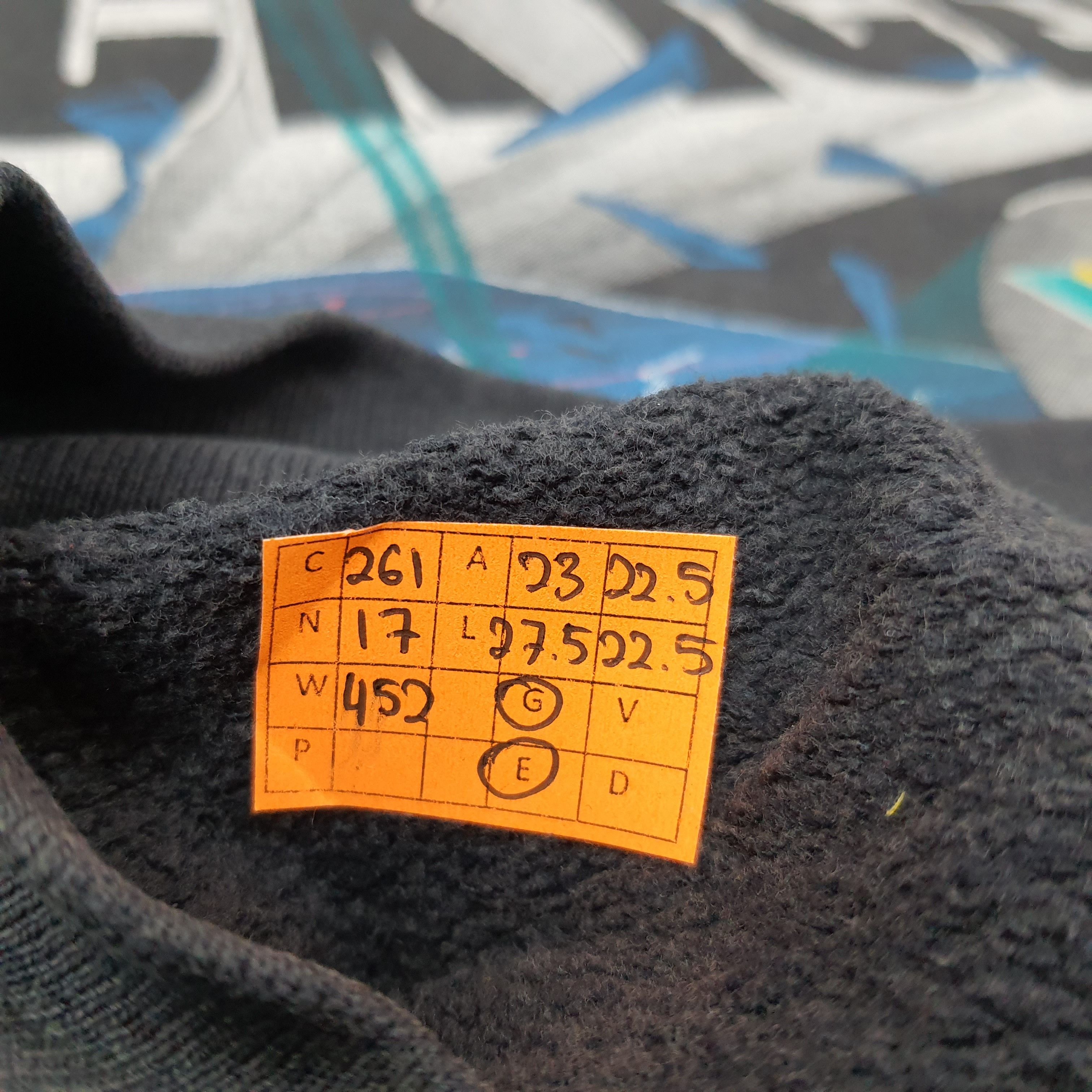 Nutmeg Vintage Nutmeg Mighty Duck Kick Ice NHL Sweatshirt C261N17 Size US L / EU 52-54 / 3 - 7 Thumbnail