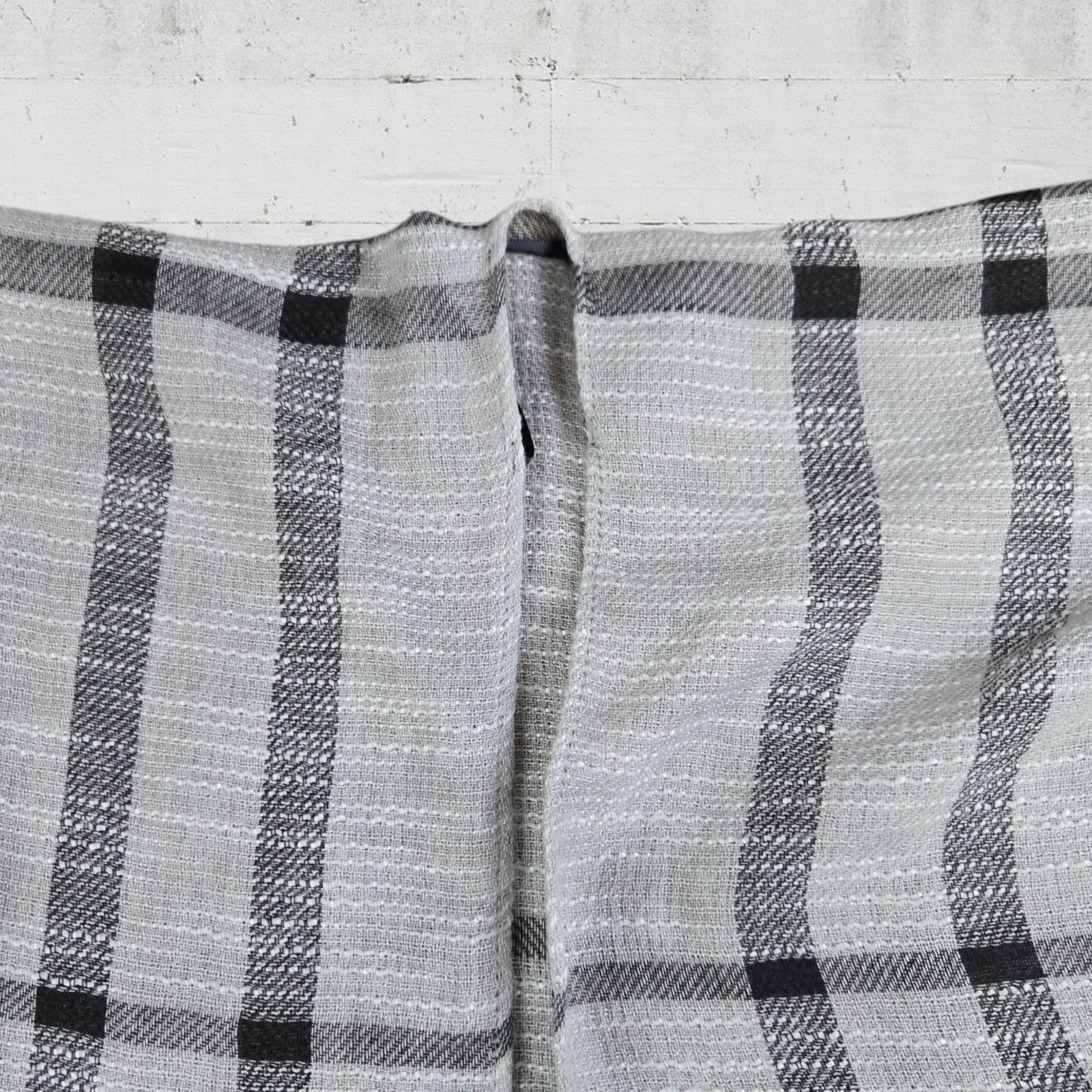 Other Gray Black Plaid Fringe Wrap Style Blanket Scarf Poncho Size ONE SIZE - 3 Thumbnail