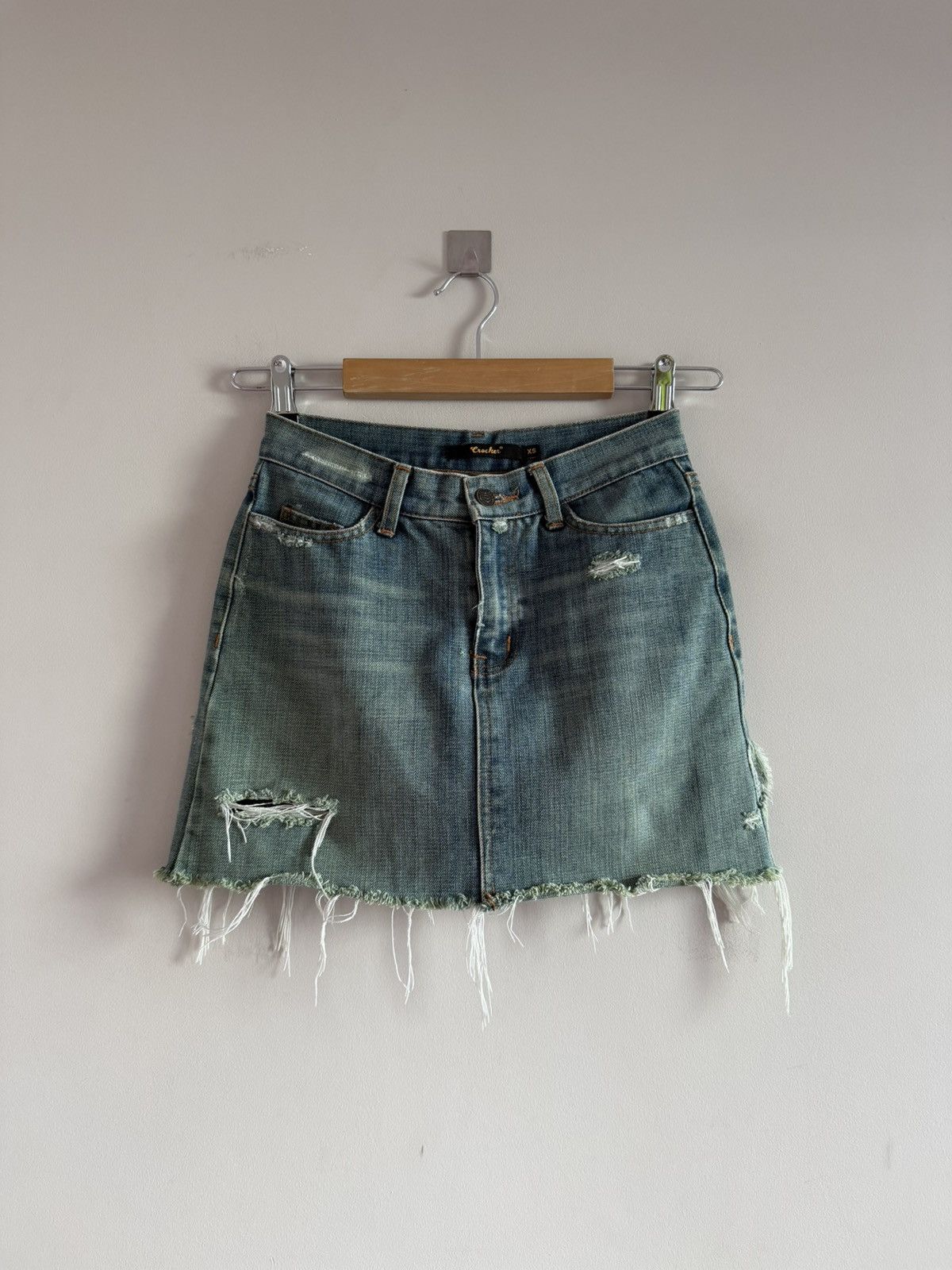 Vintage Distressed Denim Mini Skirt Y2K Size 26" / US 2 / IT 38 - 1 Thumbnail