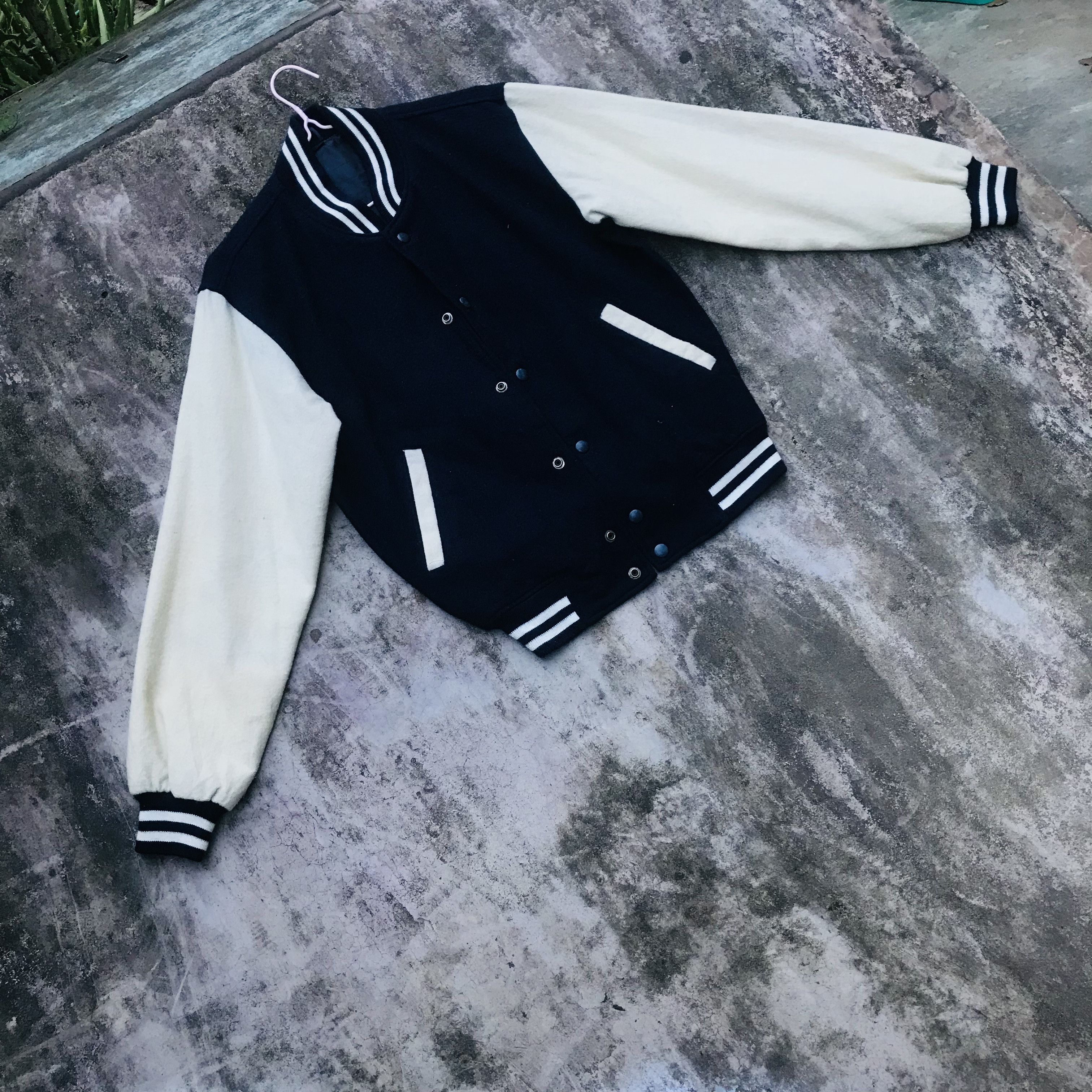 Vintage Vintage Two Tone WooL Varsity Jacket Size US M / EU 48-50 / 2 - 1 Thumbnail
