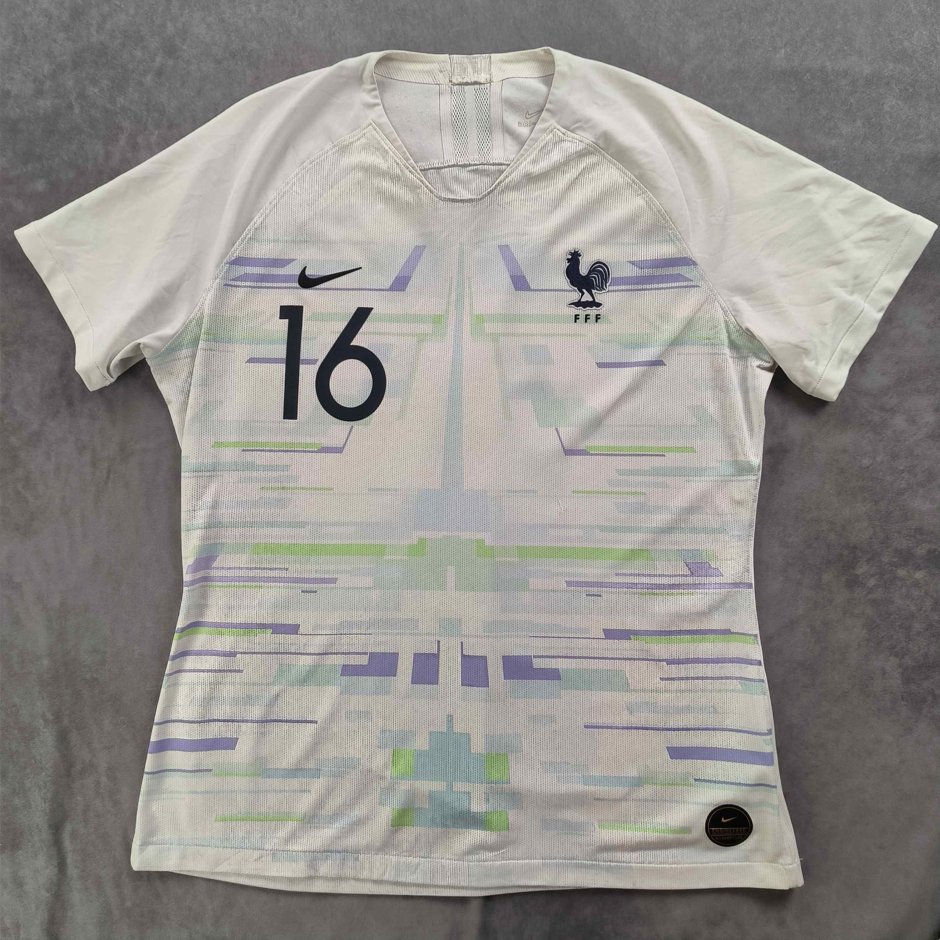 Nike France 2019 Nike GK Sarah Bouhaddi football jersey size XL Size US XL / EU 56 / 4 - 2 Thumbnail