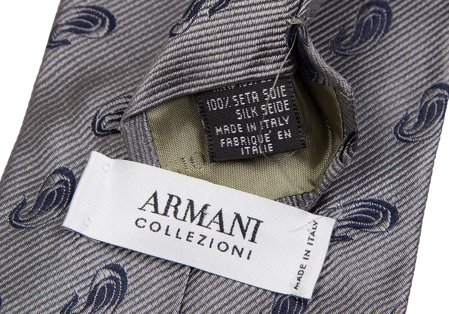 Armani Collezioni Silk Paisley Tie in Silver - Good Condition Size ONE SIZE - 8 Thumbnail