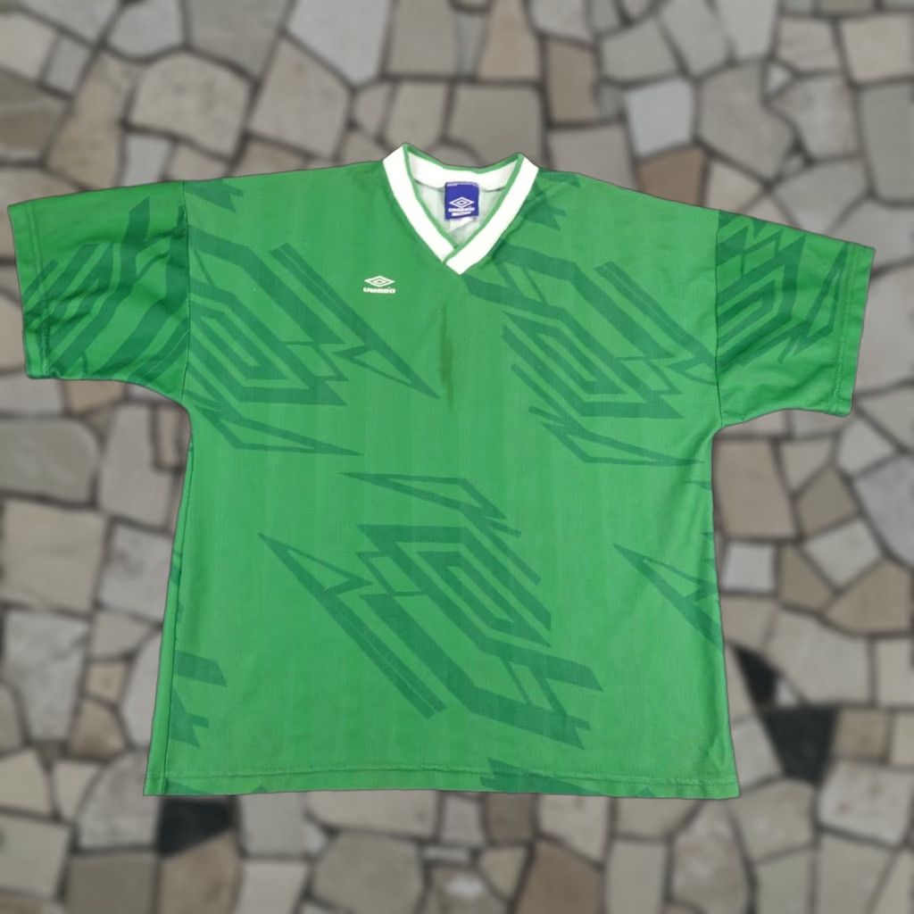 VINTAGE Umbro Shirt Mens XL Green White V Neck Soccer Jersey Made in USA 90s