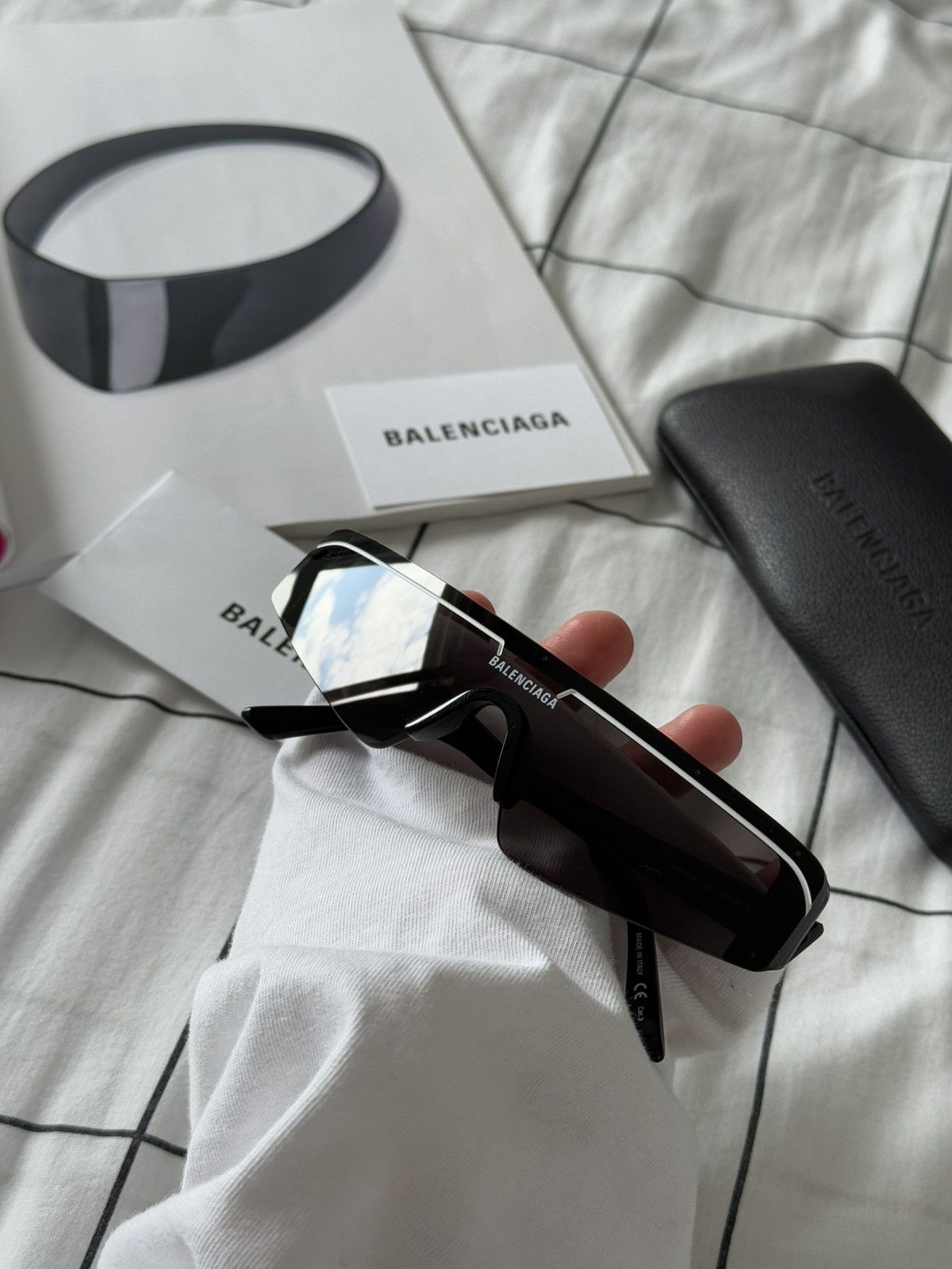 Balenciaga Balenciaga Skiny Ski Sunglasses BB0003S-001 Size ONE SIZE - 1 Thumbnail