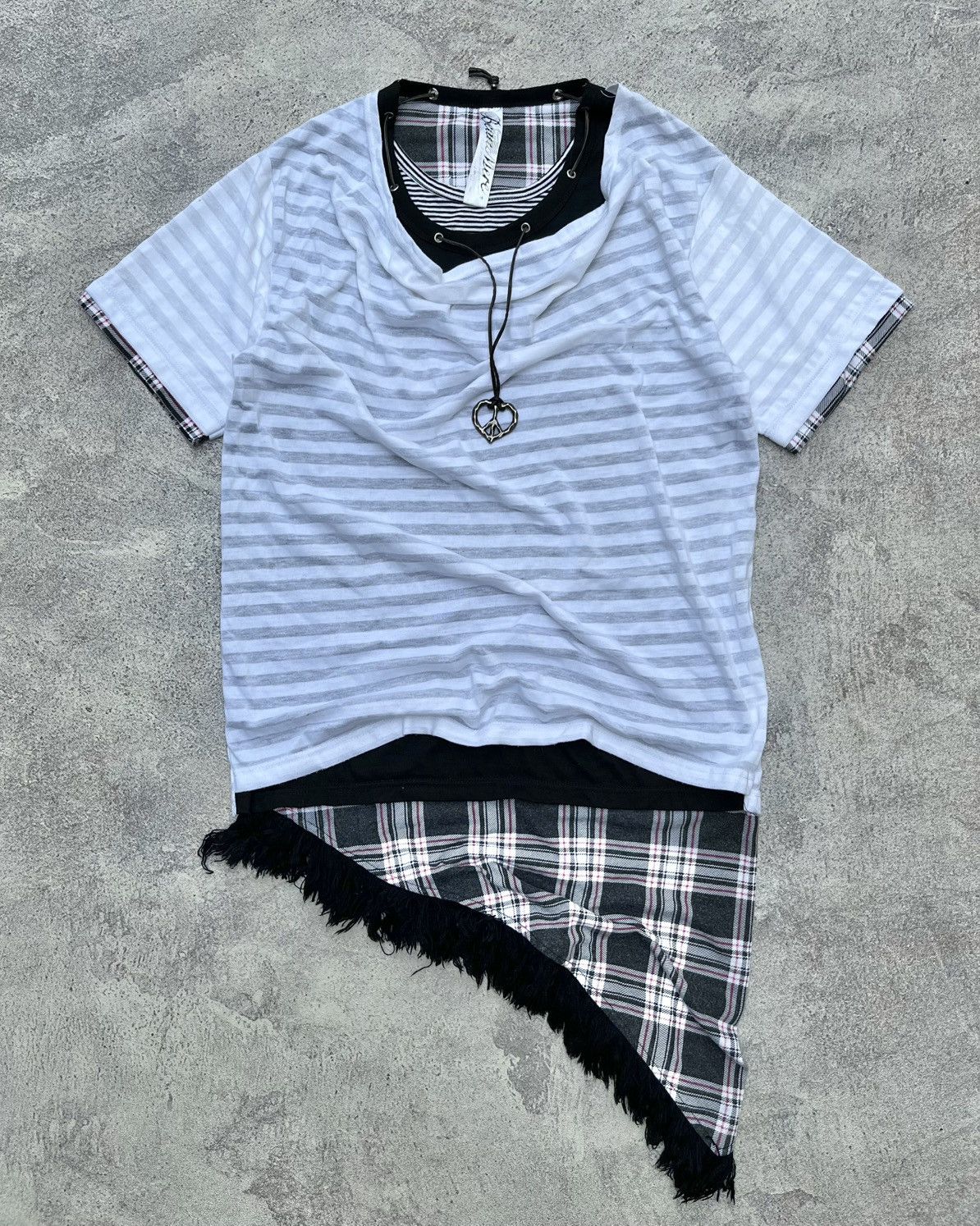 If Six Was Nine × Le Grande Bleu (L.G.B.) × Seditionaries Beaumere assymetrical layered tee with metal necklace Size US L / EU 52-54 / 3 - 1 Thumbnail