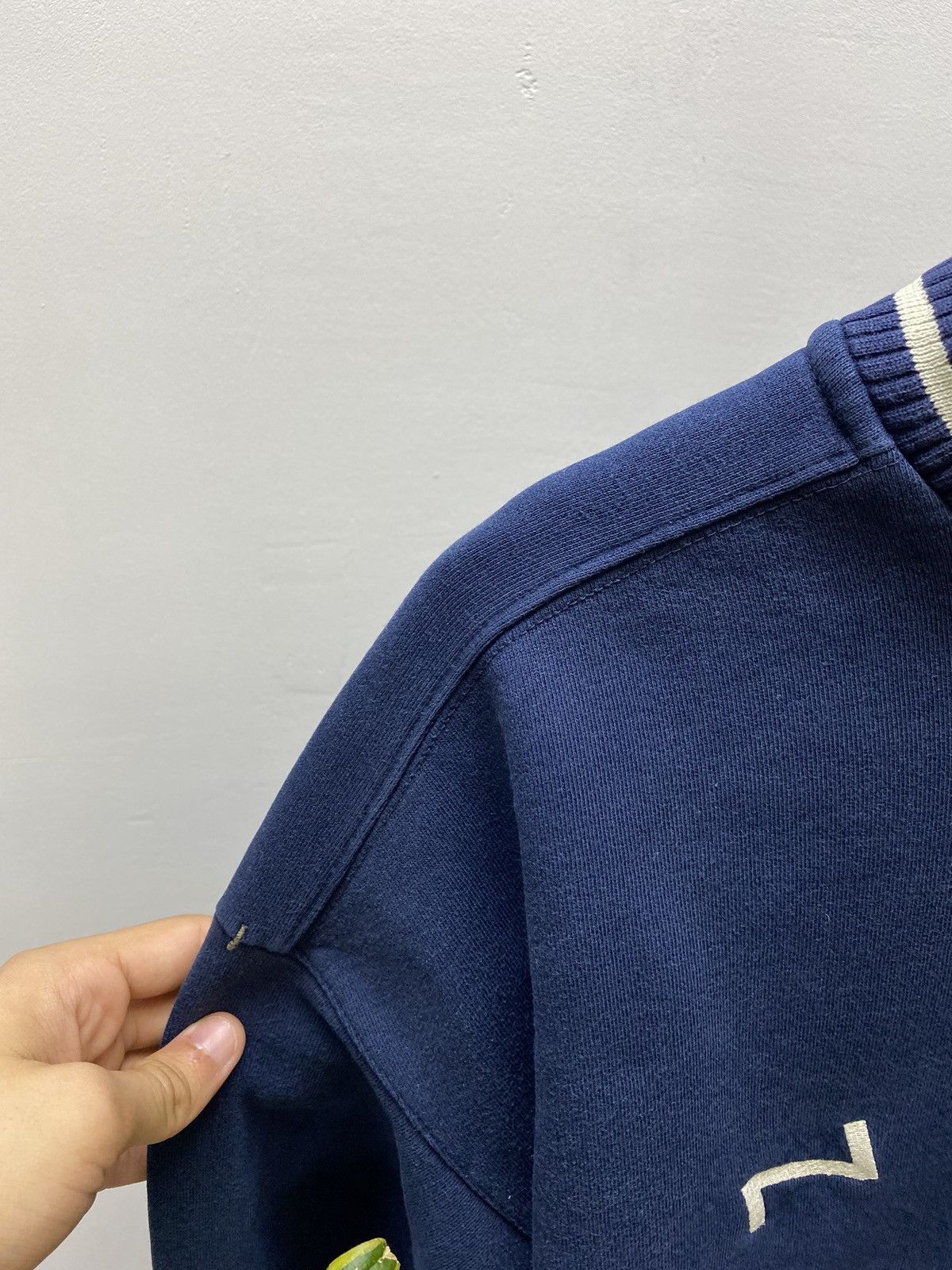 Vintage Y2K Nike 90s Big Center Logo Swoosh Sweatshirt Size US L / EU 52-54 / 3 - 16 Thumbnail