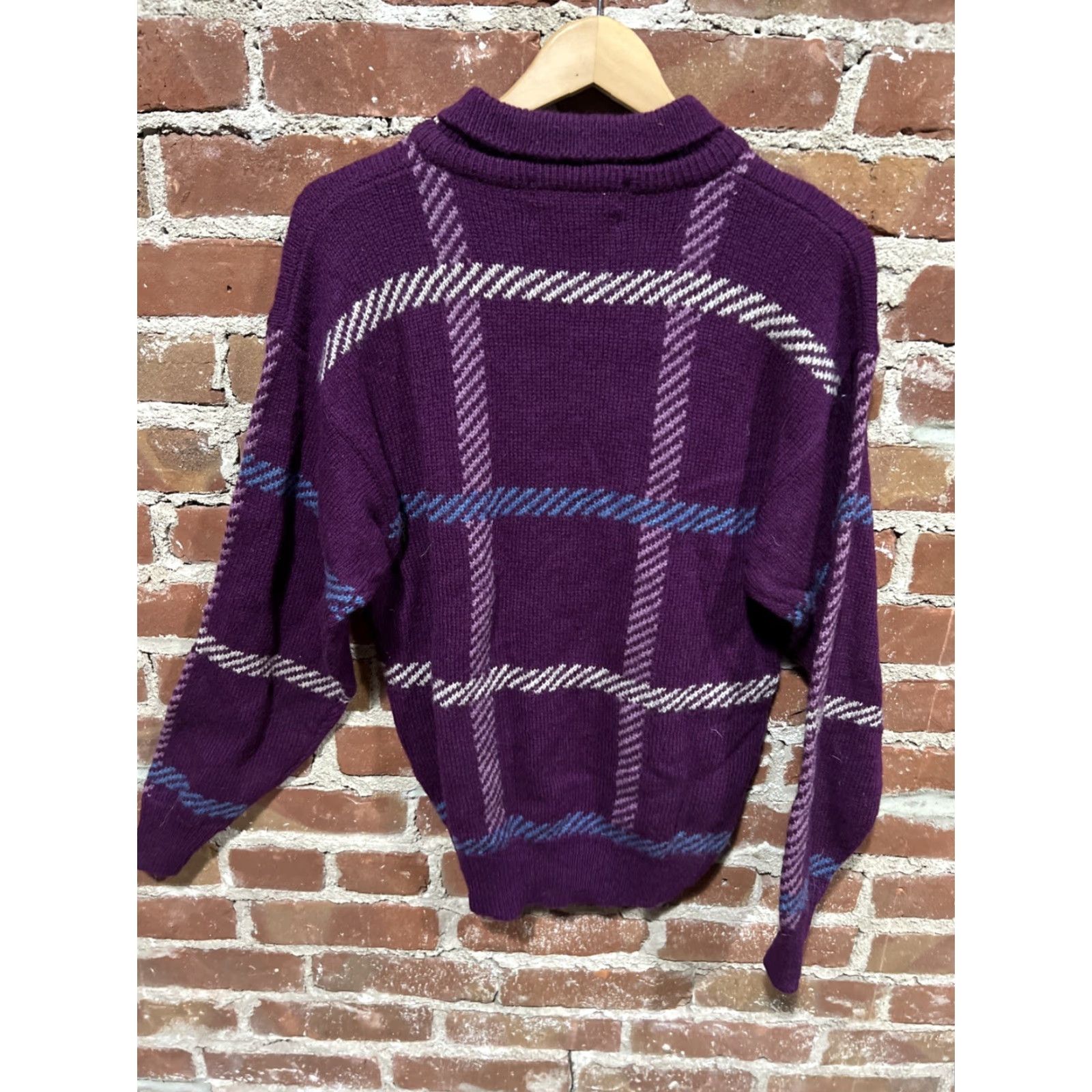 Vintage VINTAGE Miller 100% Wool Oversized Sweater Women Knit Mock Neck Long Sleeve Purple Horses Animal Print M Size M / US 6-8 / IT 42-44 - 3 Thumbnail