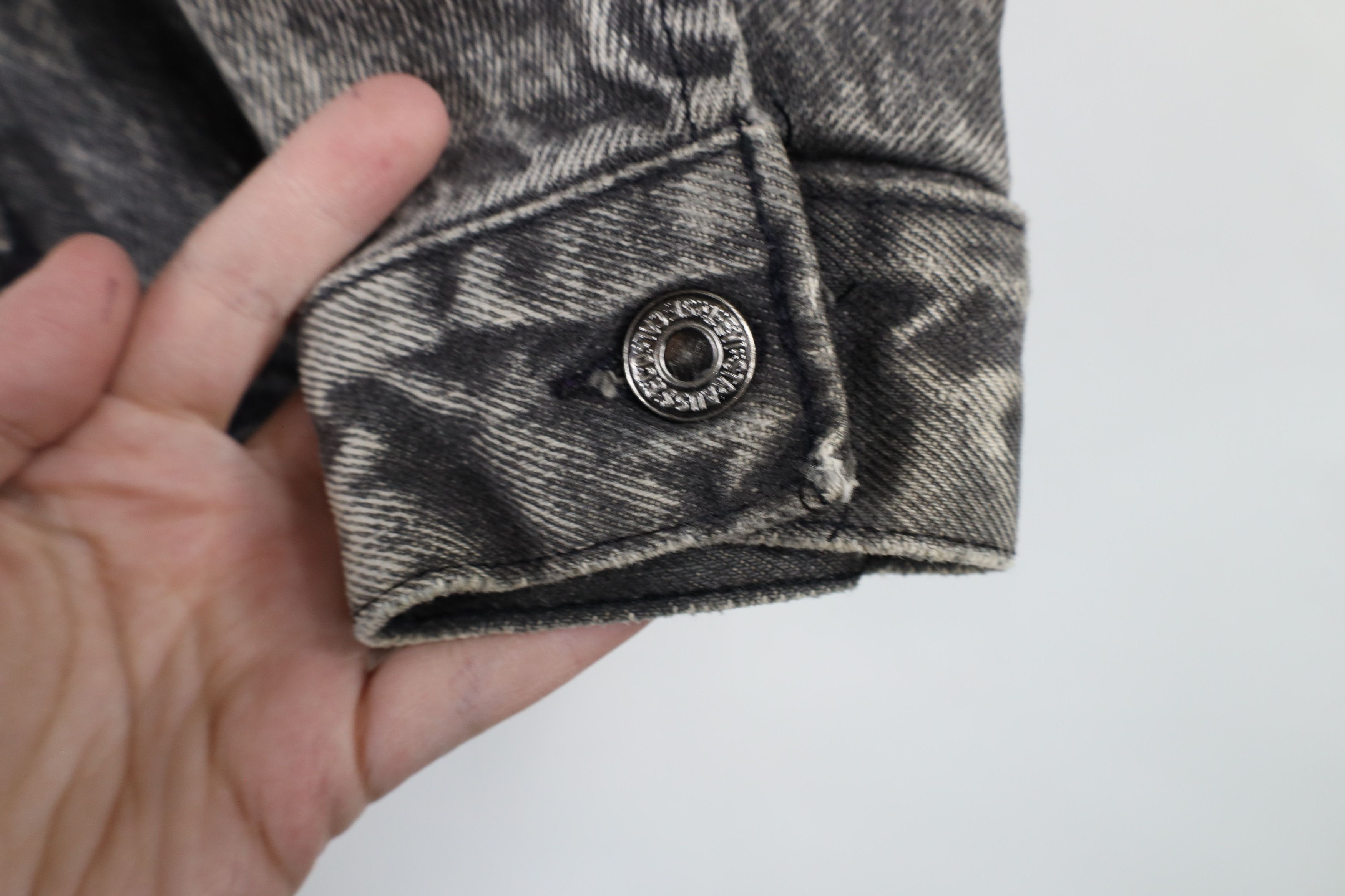 Levi's × Vintage Vintage 90s Levis Acid Wash Denim Trucker Jacket Gray USA Size M / US 6-8 / IT 42-44 - 8 Thumbnail